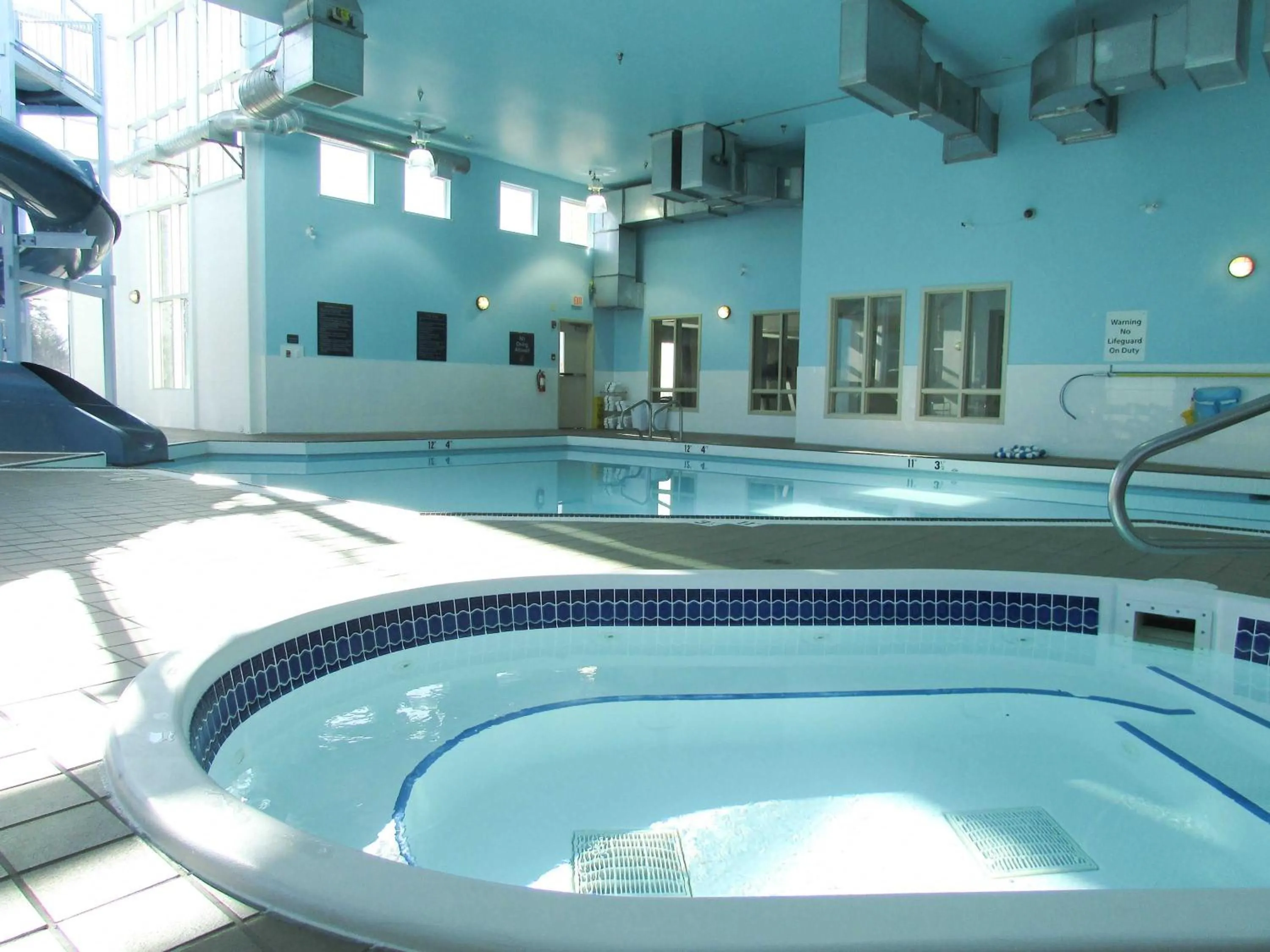 Swimming pool in Sandman Hotel and Suites Squamish