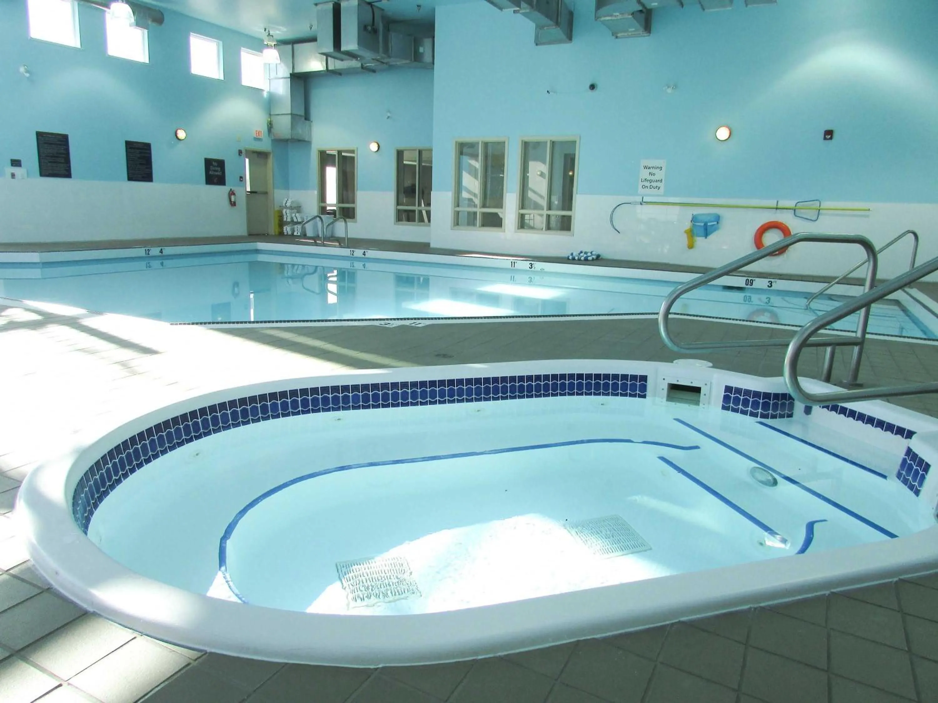 Swimming pool in Sandman Hotel and Suites Squamish