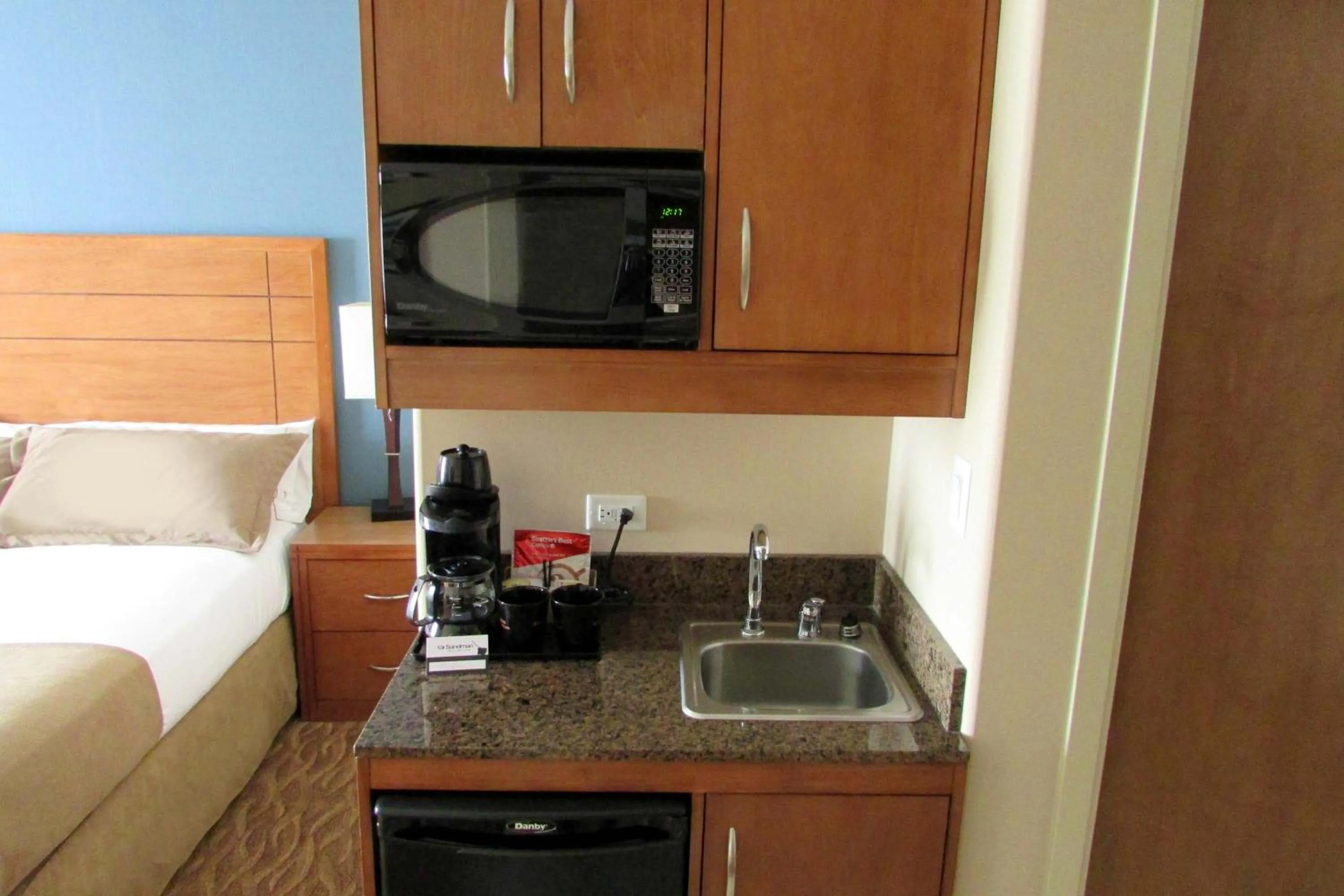 Photo of the whole room in Sandman Hotel and Suites Squamish