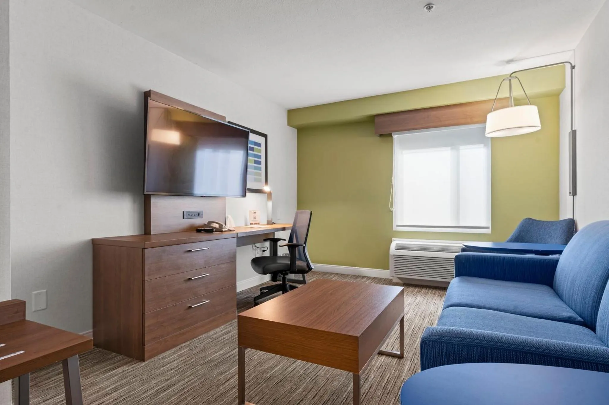 Photo of the whole room in Holiday Inn Express and Suites Surrey by IHG