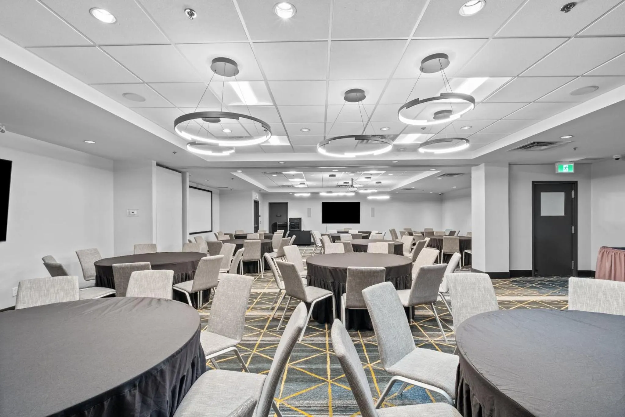 Banquet/Function facilities in Holiday Inn Hotel & Suites Surrey East - Cloverdale by IHG
