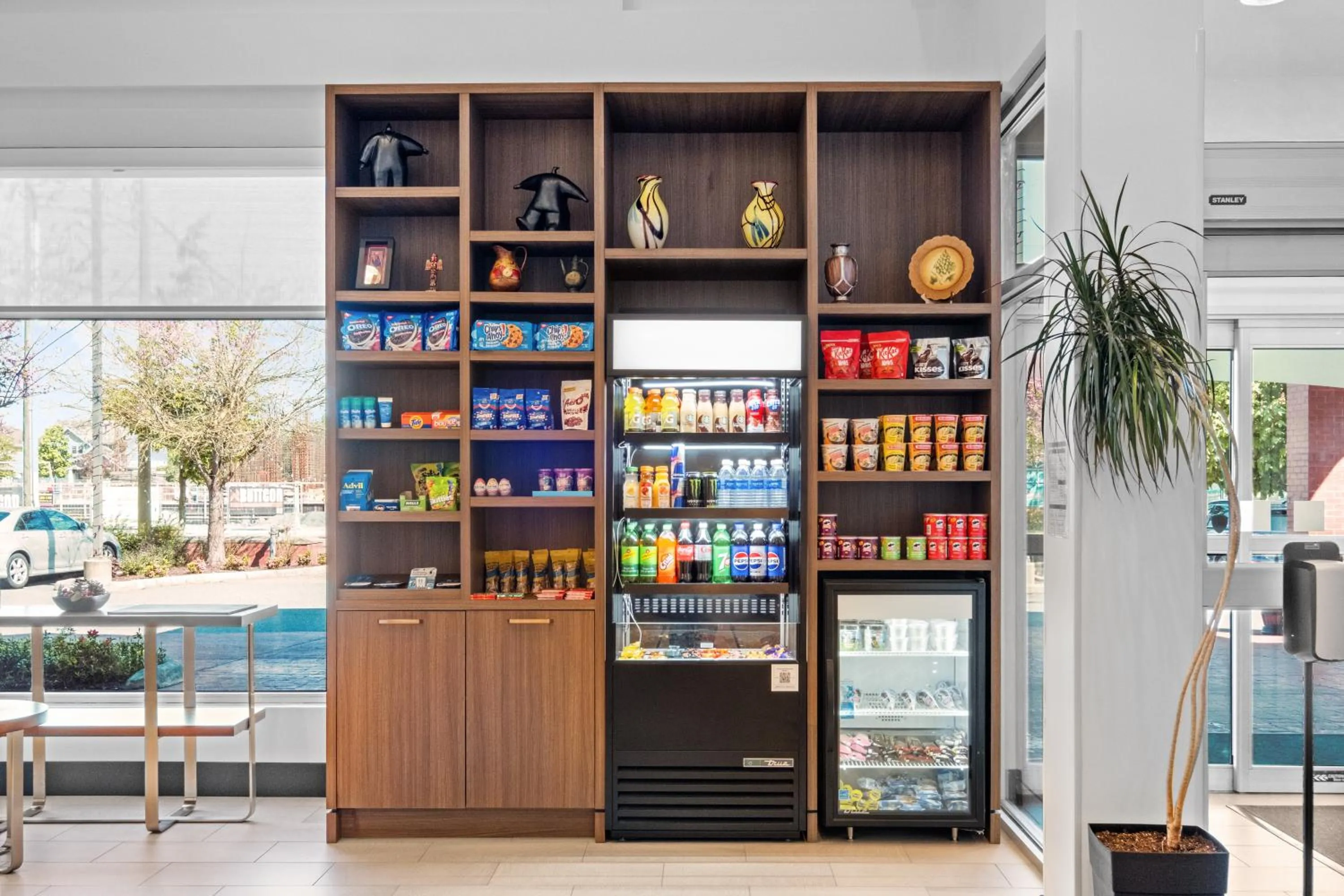 Food and drinks in Holiday Inn Hotel & Suites Surrey East - Cloverdale by IHG