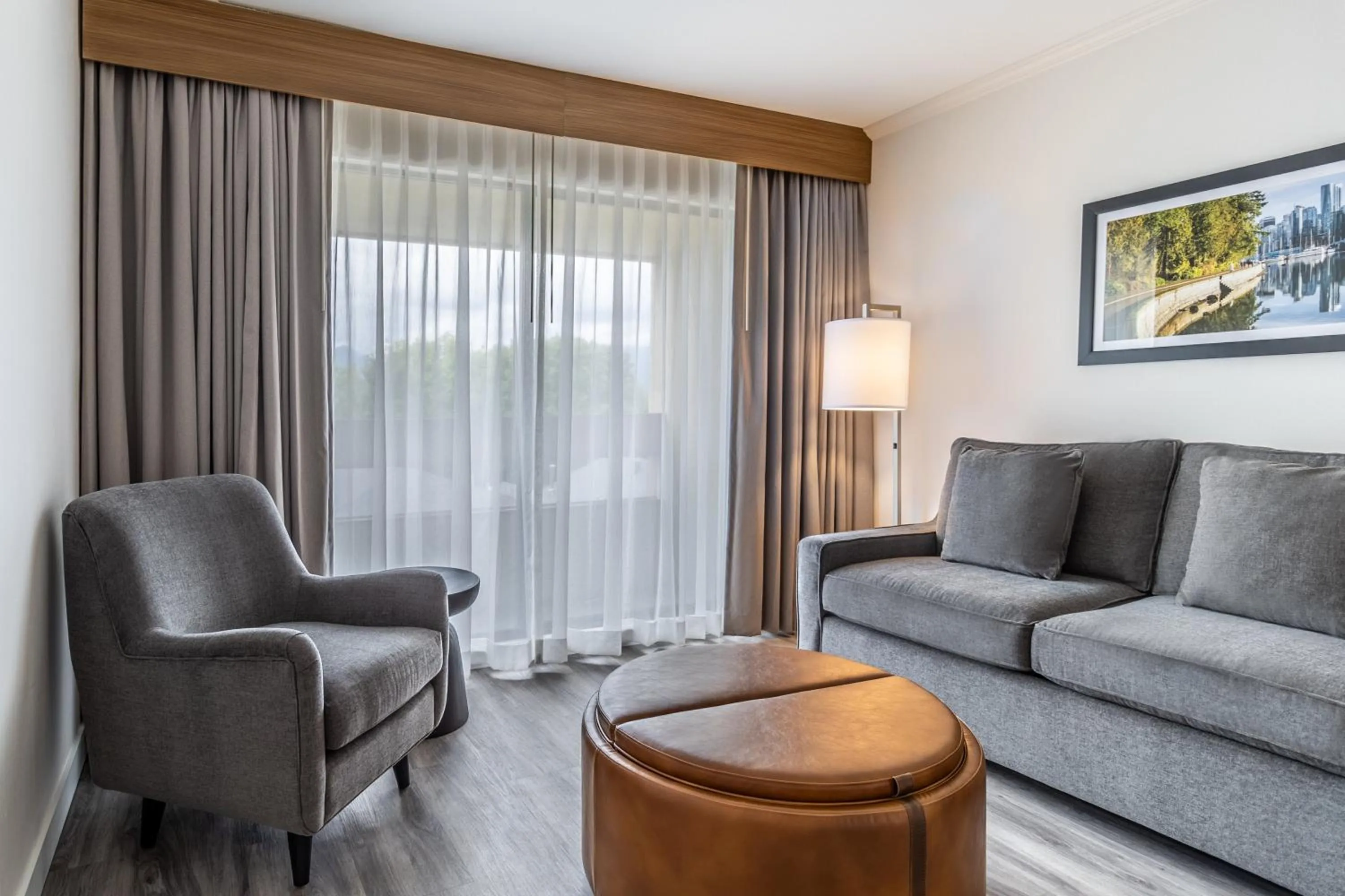Seating area in Atrium Hotel Vancouver