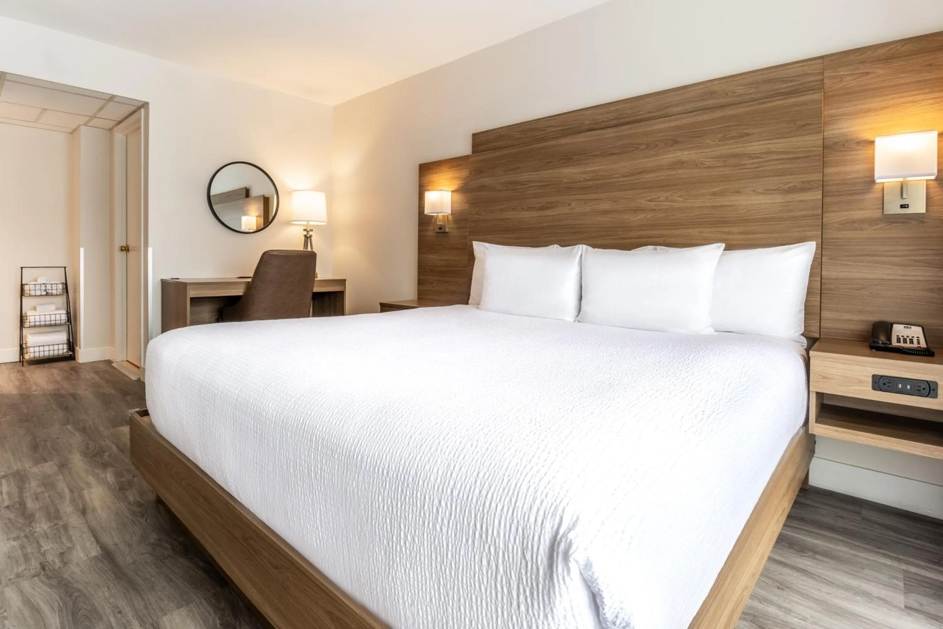 Bed in Atrium Hotel Vancouver