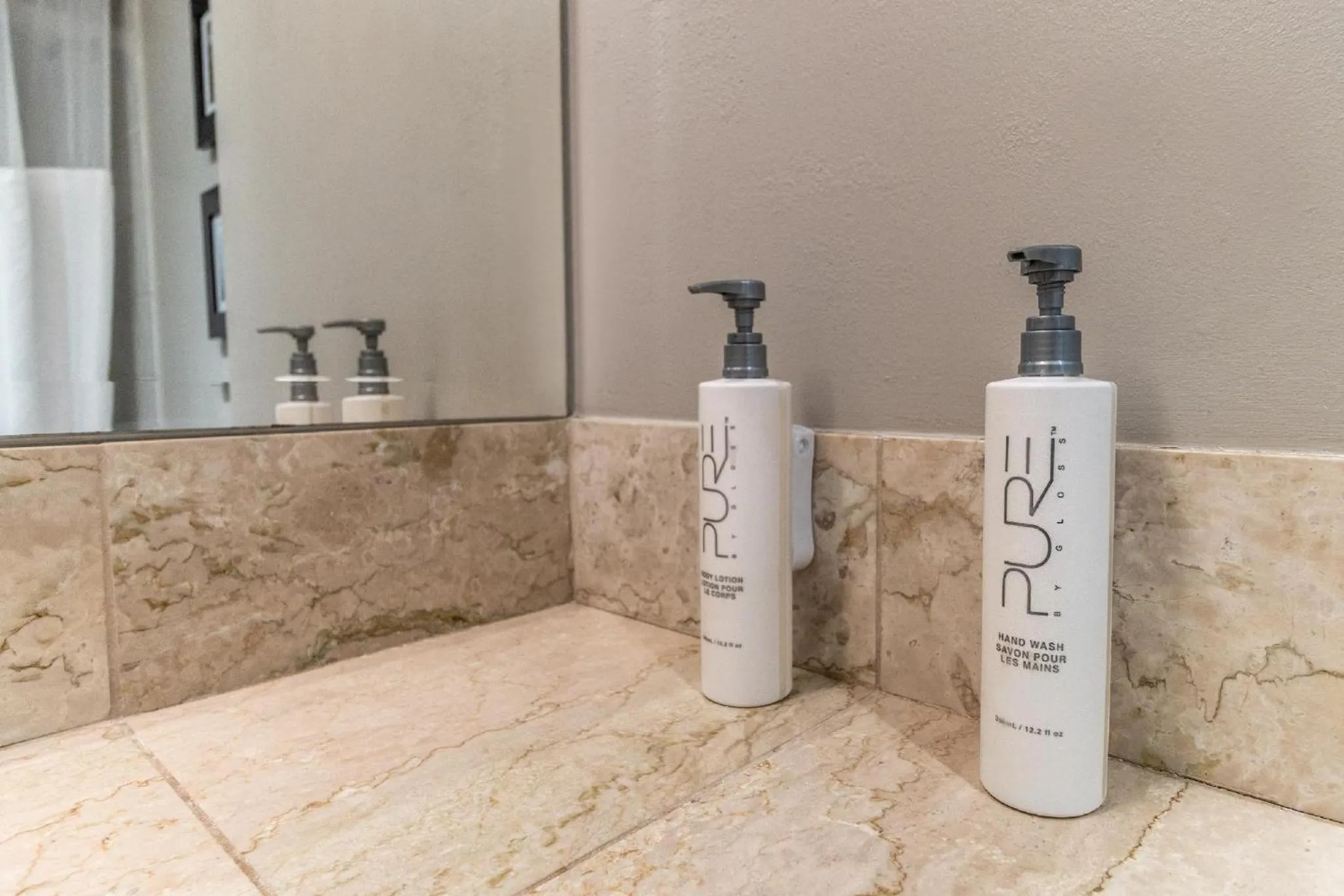 Bathroom in Atrium Hotel Vancouver