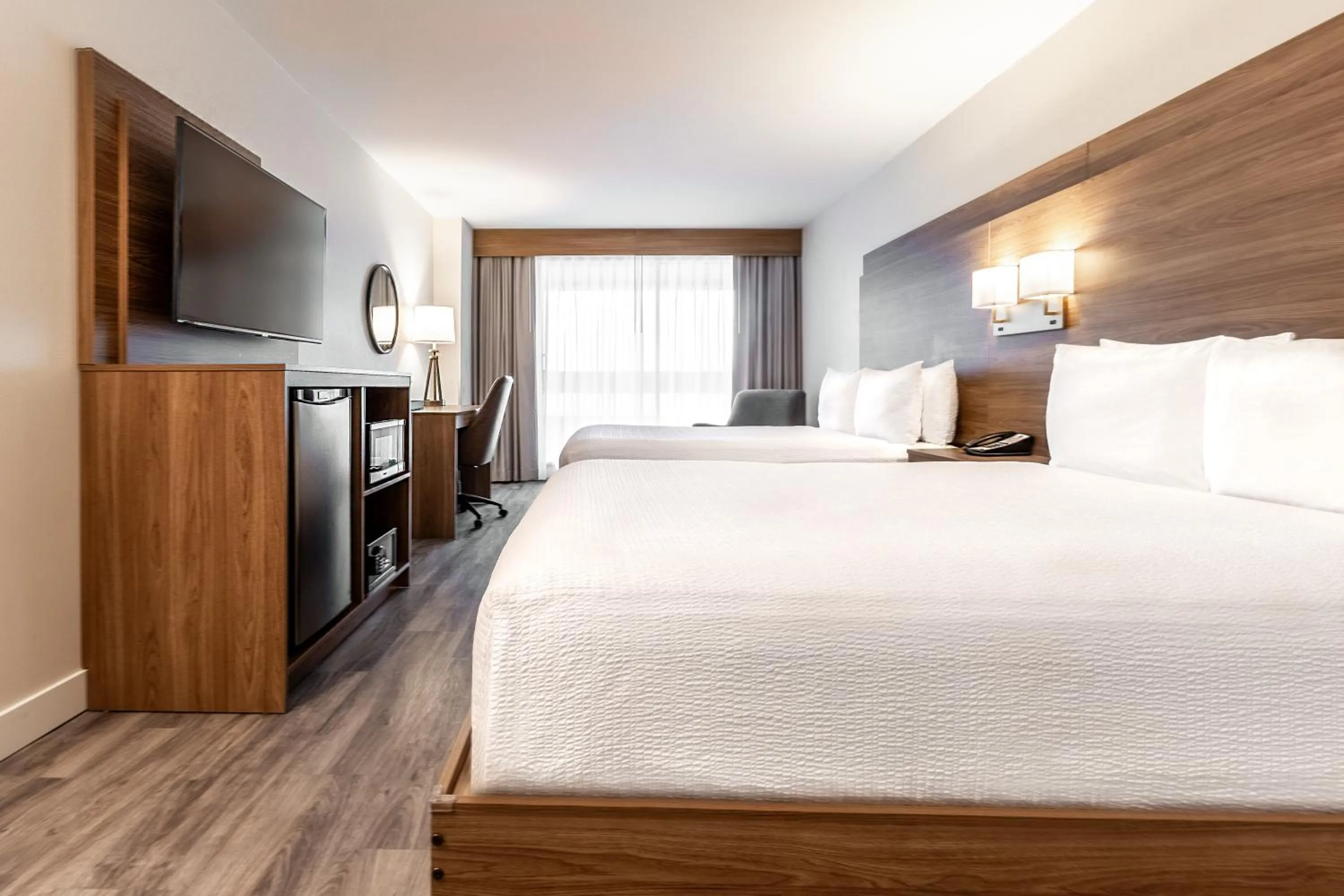 Bed in Atrium Hotel Vancouver