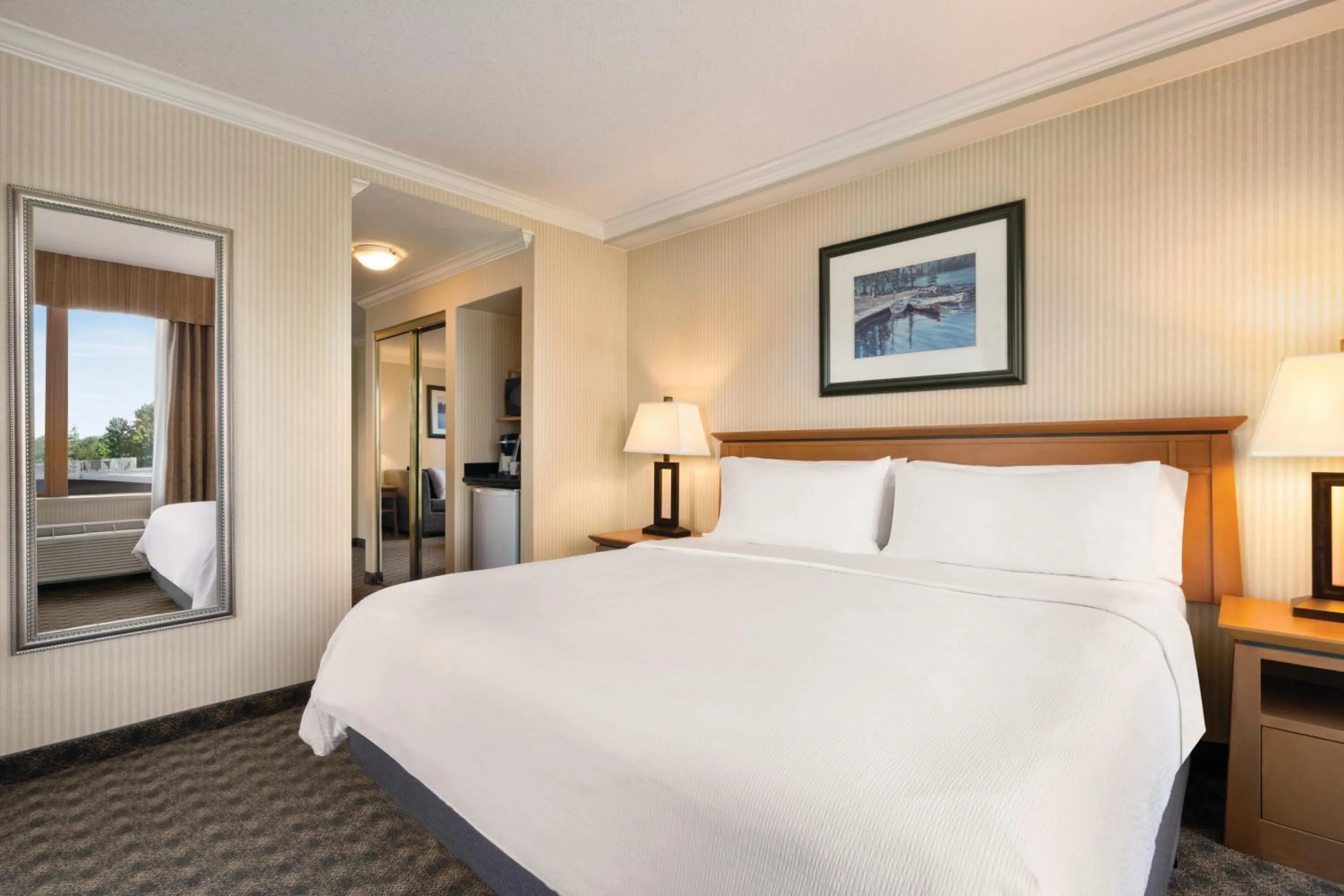 Bedroom, Bed in Holiday Inn & Suites North Vancouver by IHG