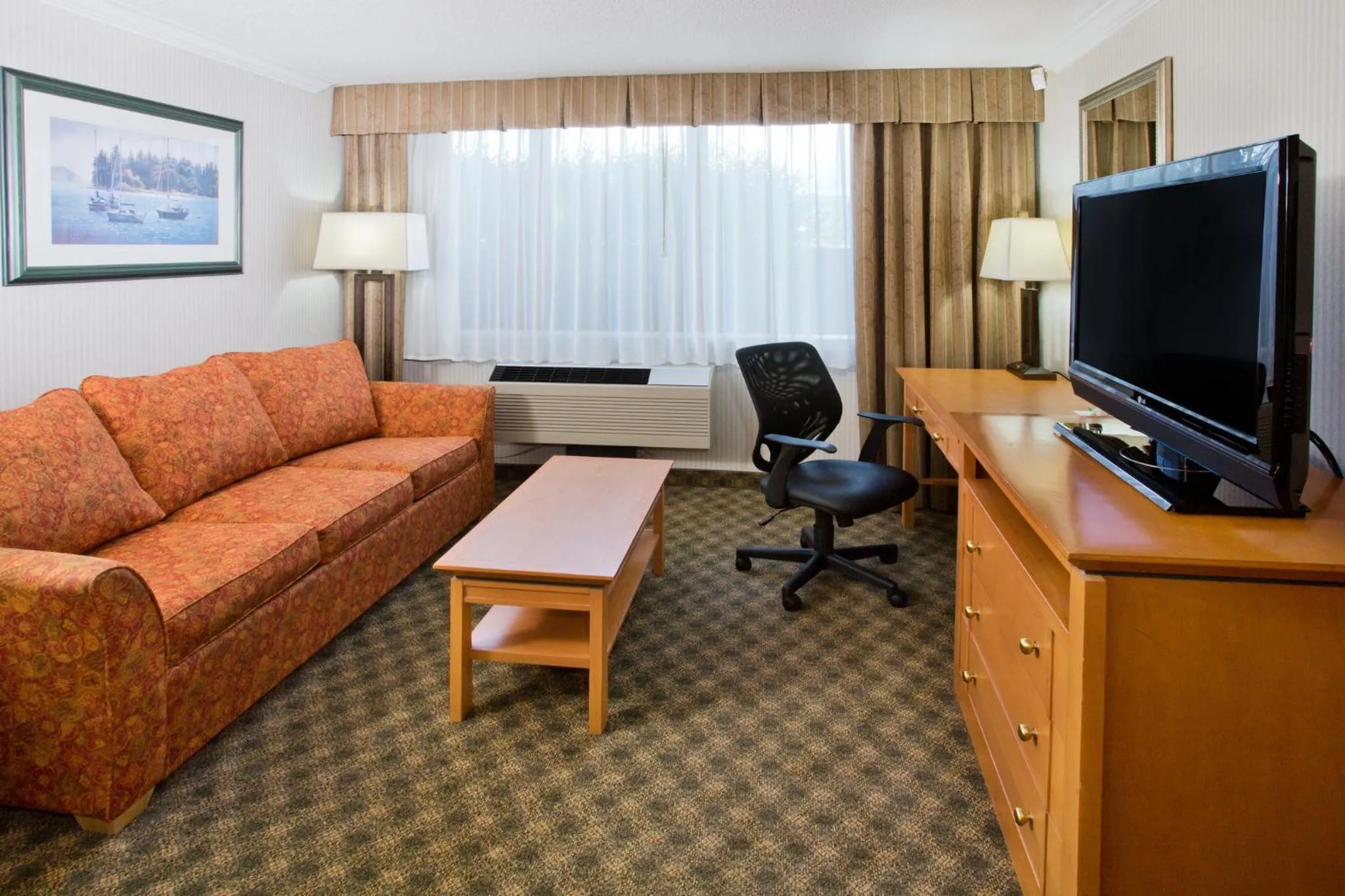 Photo of the whole room in Holiday Inn & Suites North Vancouver by IHG