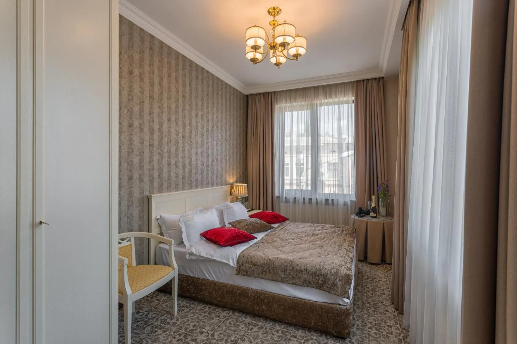 Bed in De Volan Boutique Hotel