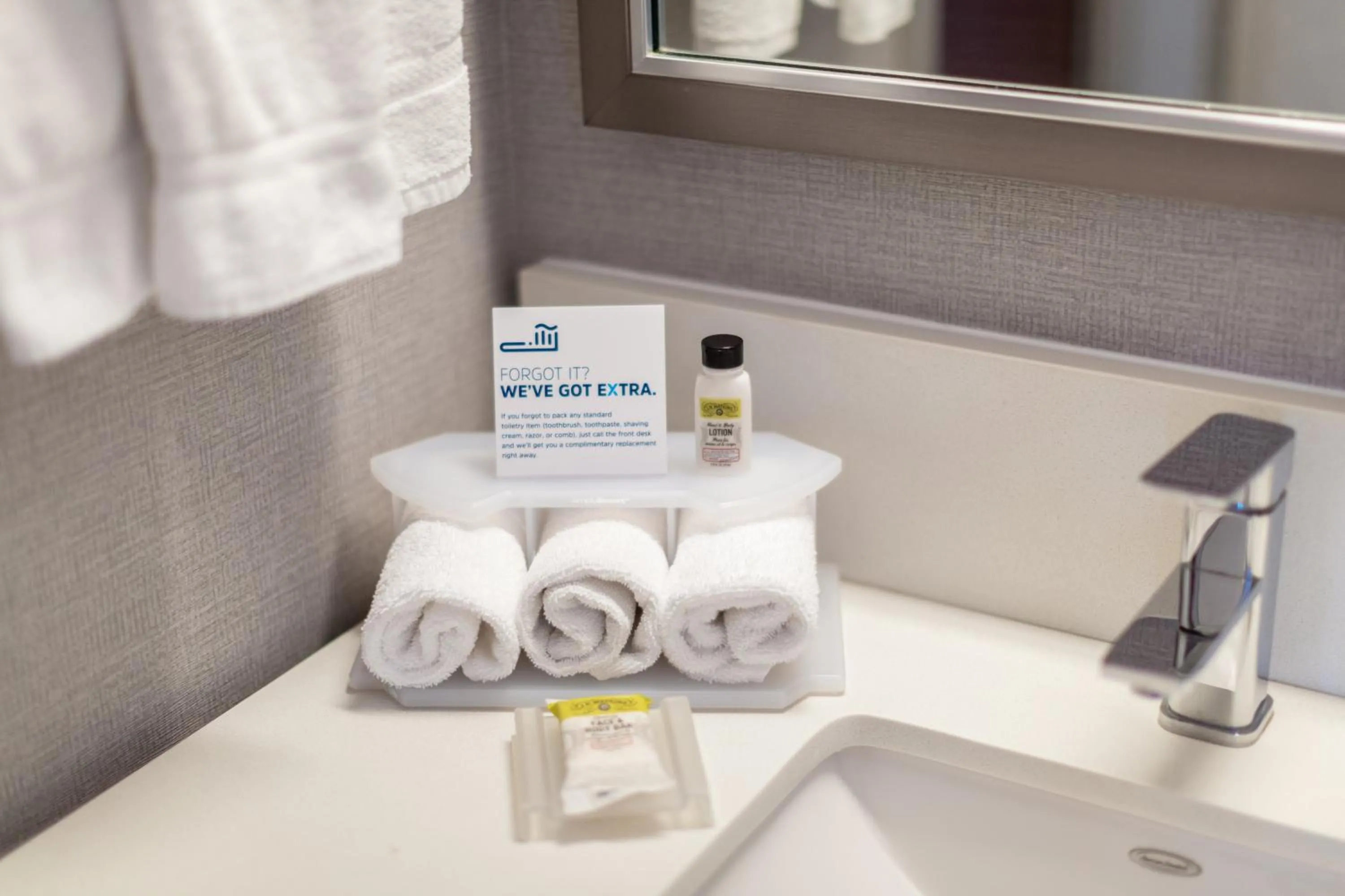 Bathroom in Holiday Inn Express & Suites Riverport Richmond by IHG