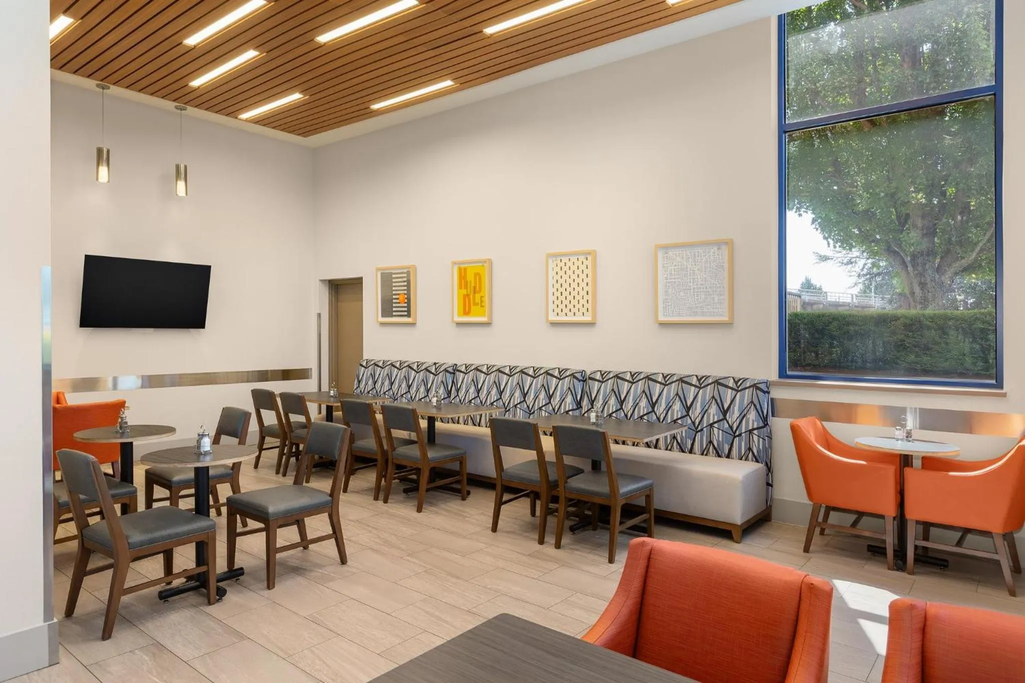 Breakfast in Holiday Inn Express Vancouver Airport-Richmond by IHG