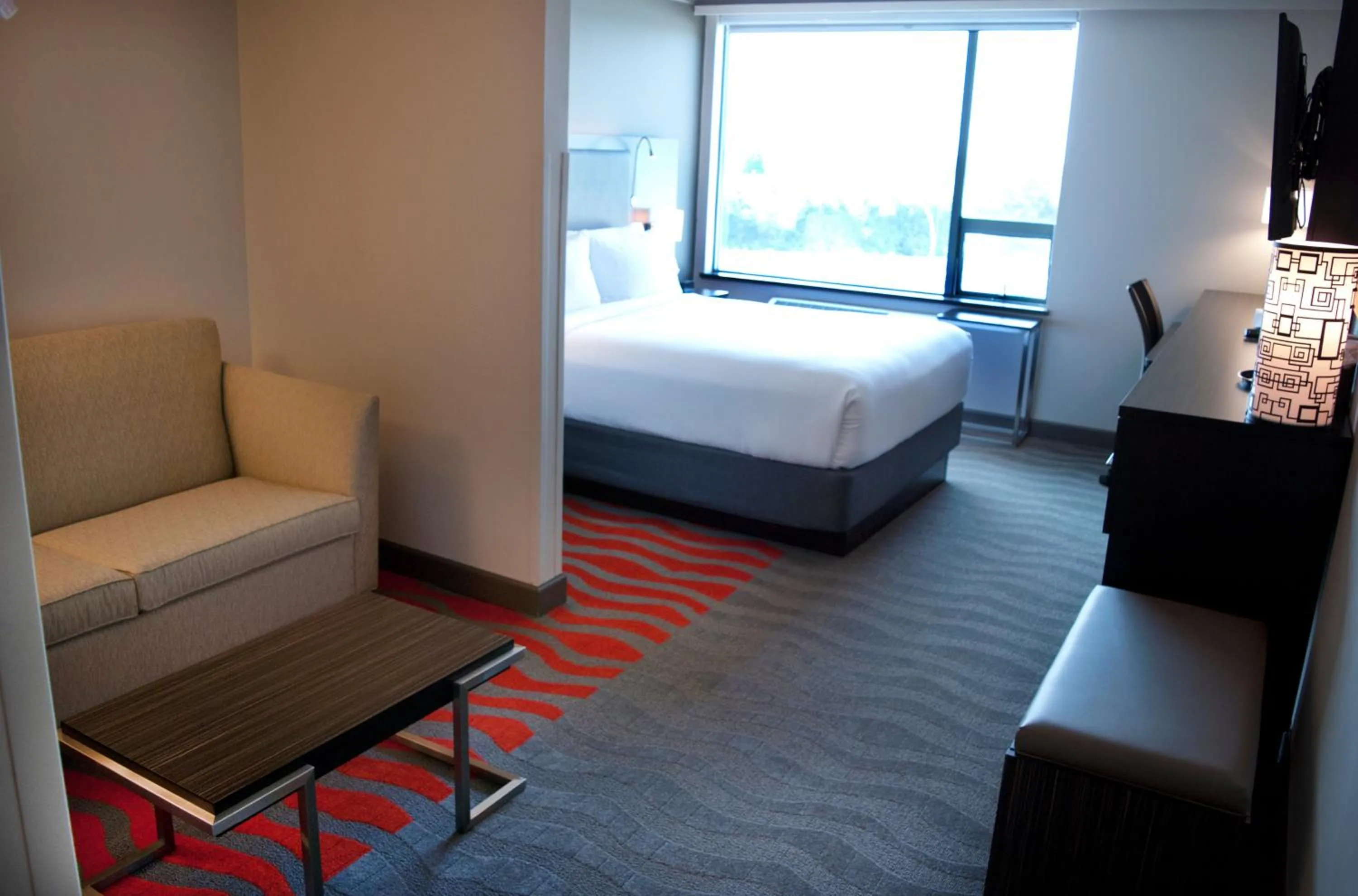 Photo of the whole room, Bed in Holiday Inn Vancouver Airport Richmond by IHG