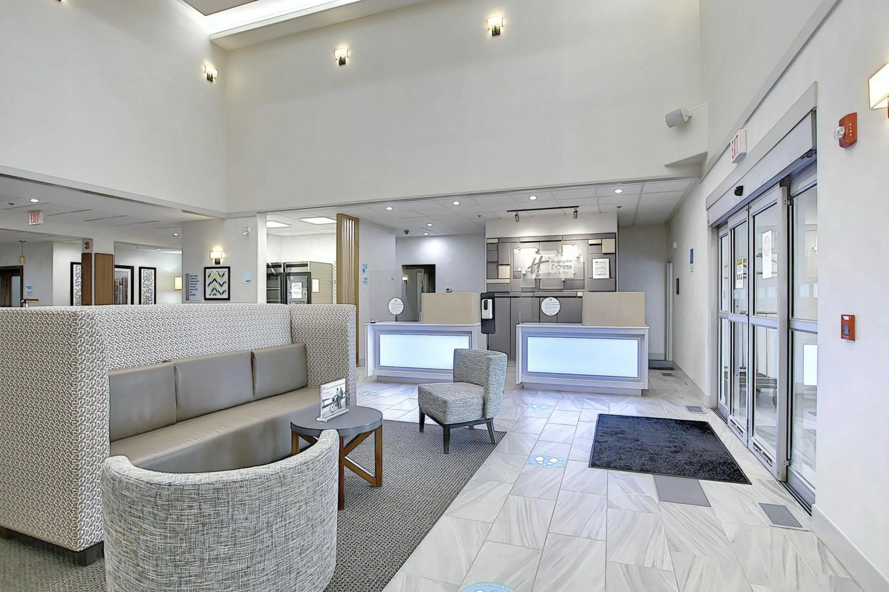 Property building in Holiday Inn Express Airport Calgary by IHG