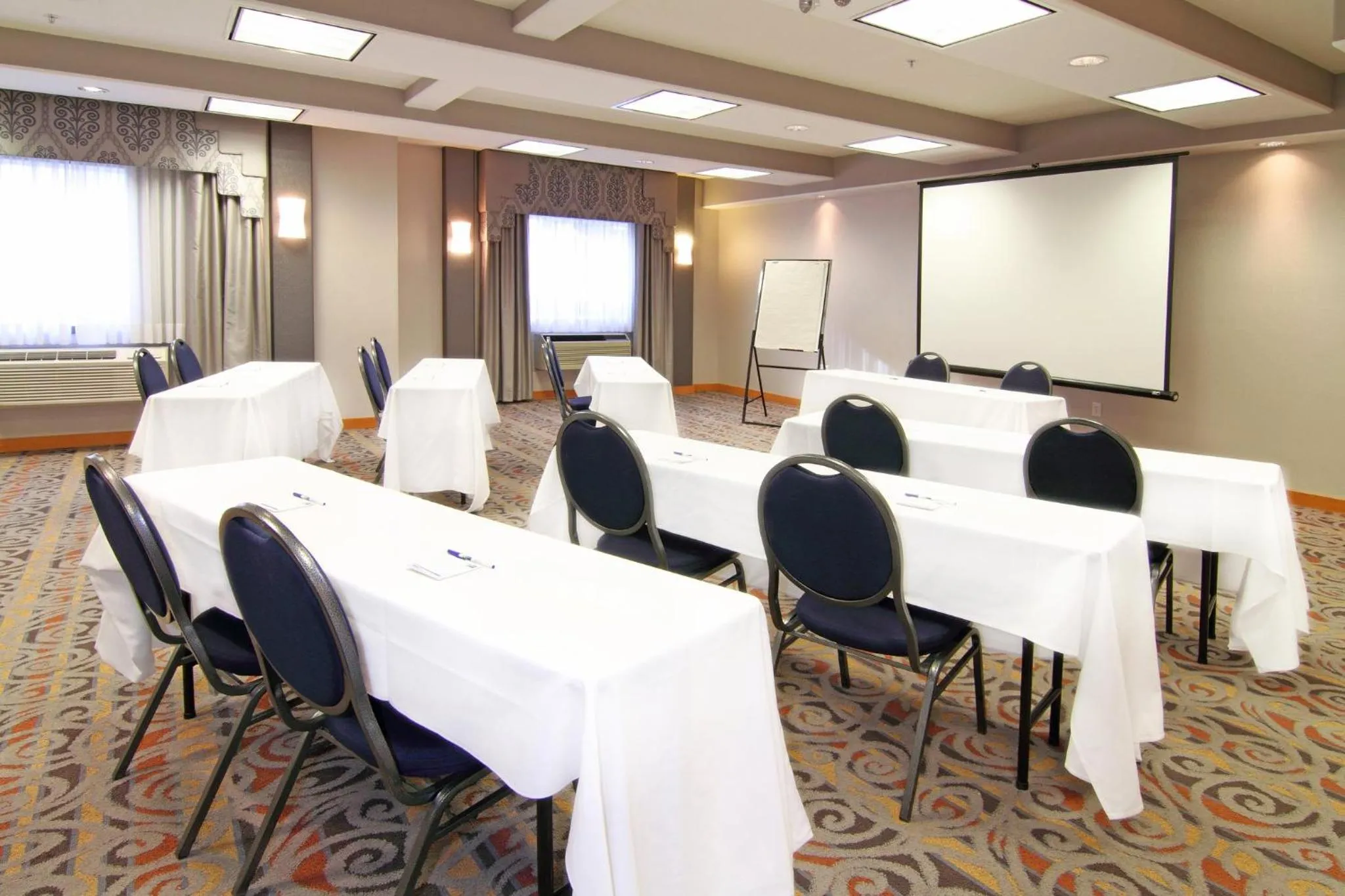 Meeting/conference room in Holiday Inn Express Calgary South by IHG