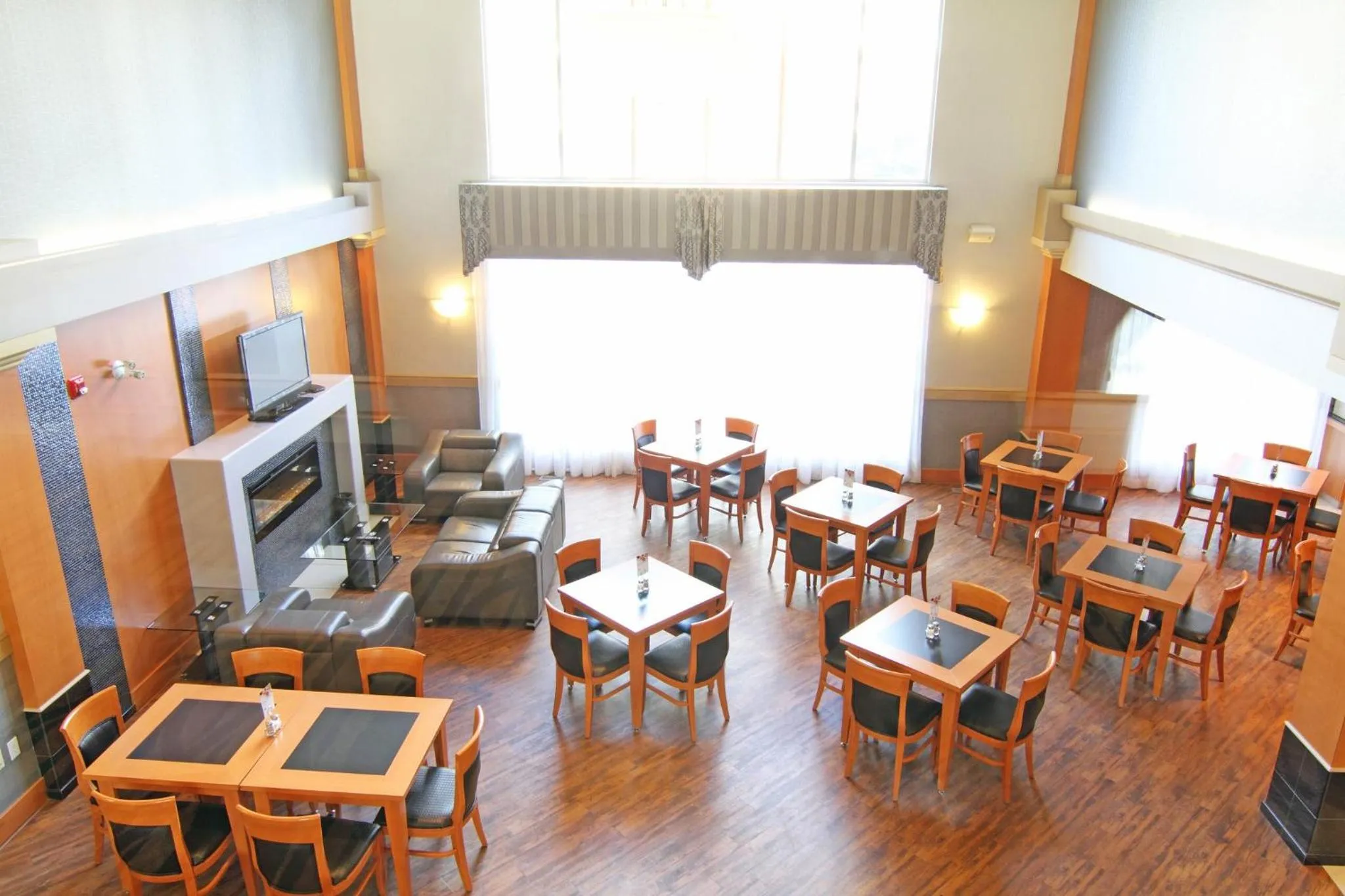 Breakfast in Holiday Inn Express Calgary South by IHG