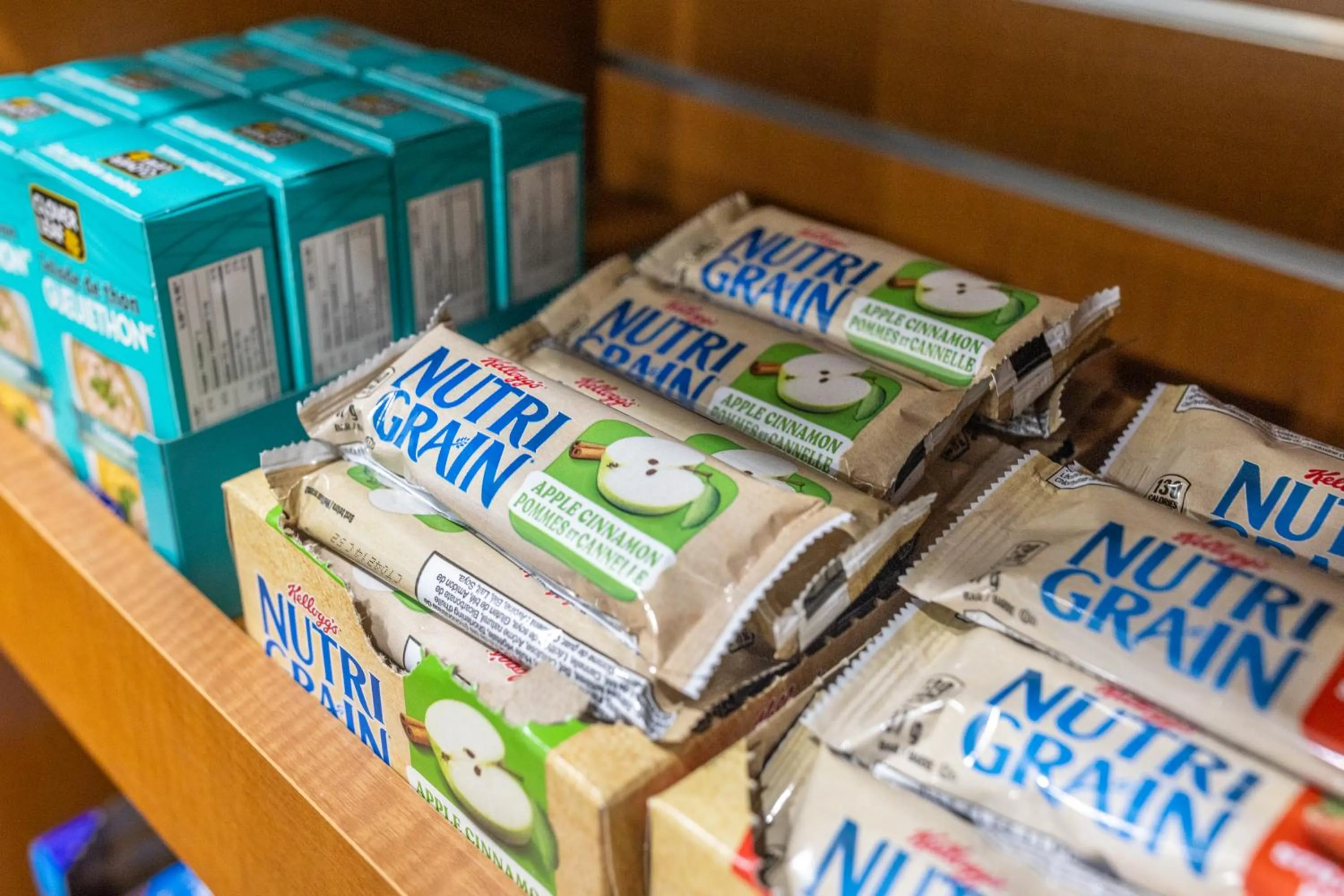 Food and drinks in Hôtel Saint-Laurent Montréal