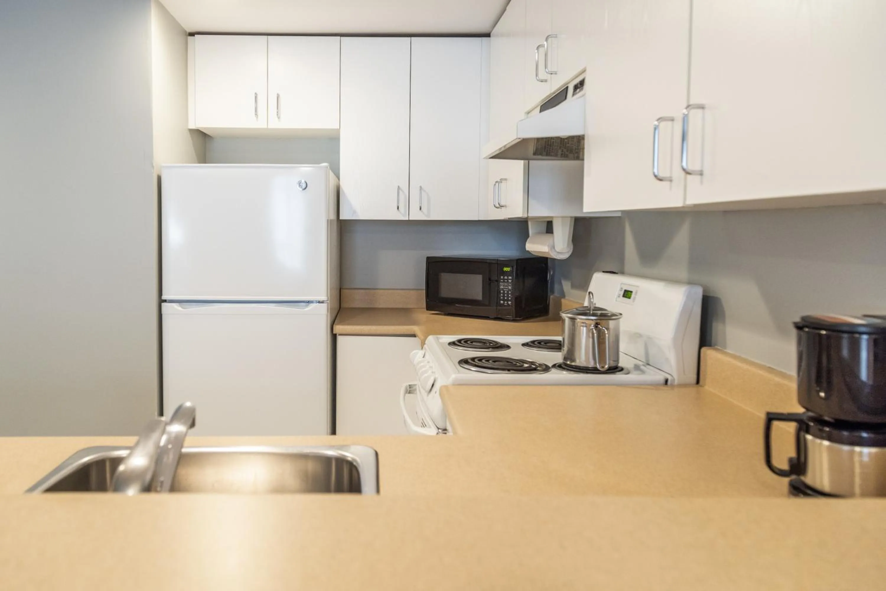 Coffee/tea facilities in Hôtel Saint-Laurent Montréal