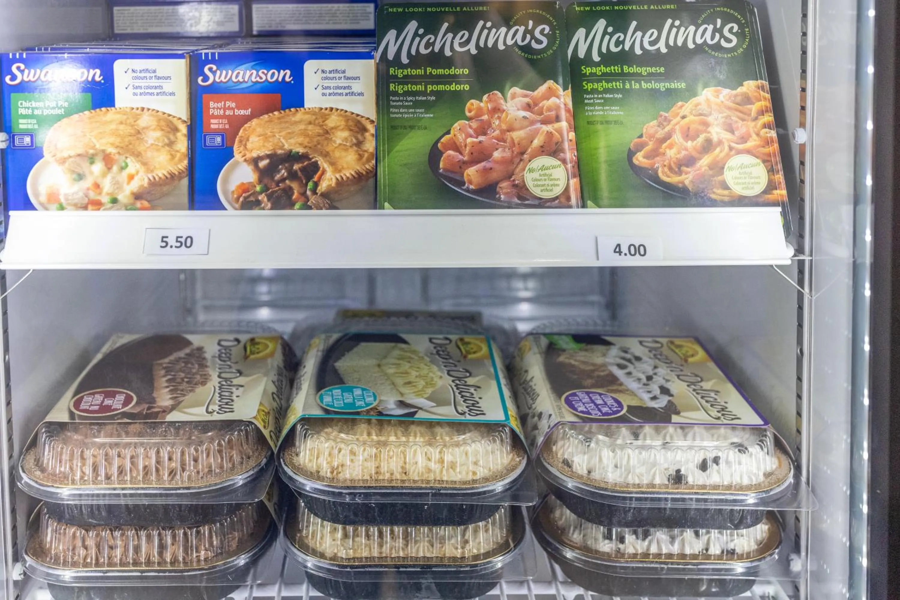 Food and drinks in Hôtel Saint-Laurent Montréal