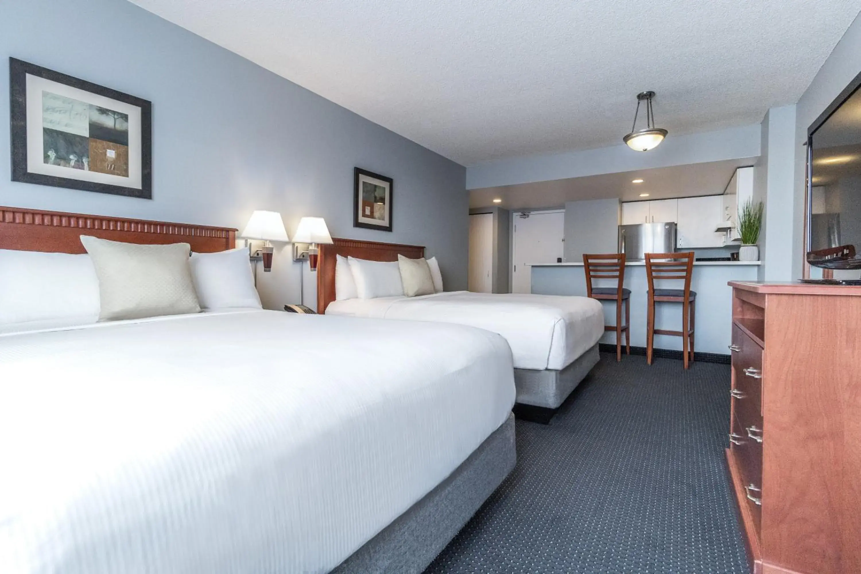 Two-Bedroom Suite in Hôtel Saint-Laurent Montréal Two-Bedroom Suite in Hôtel Saint-Laurent Montréal