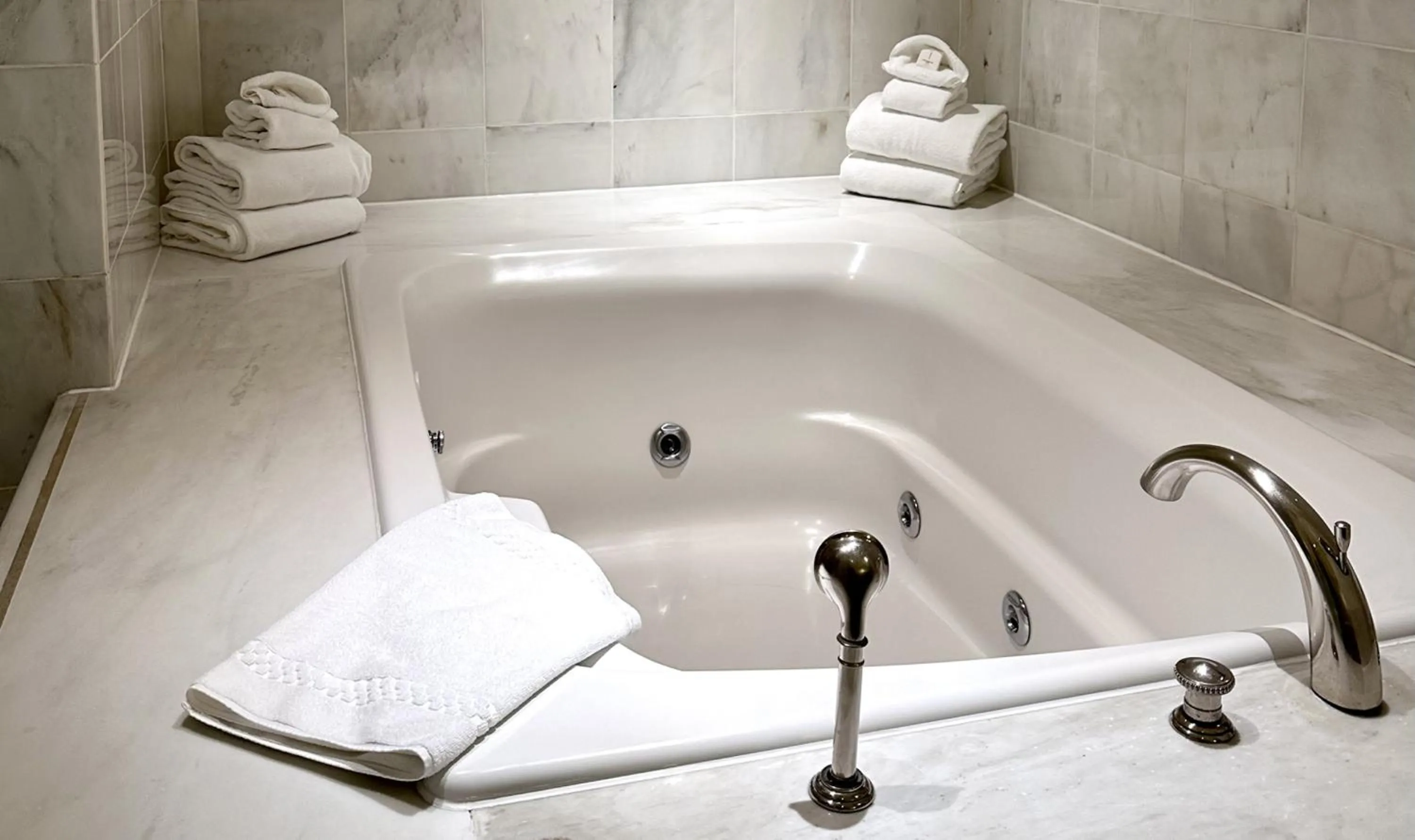 Hot Tub in InterContinental Montreal by IHG