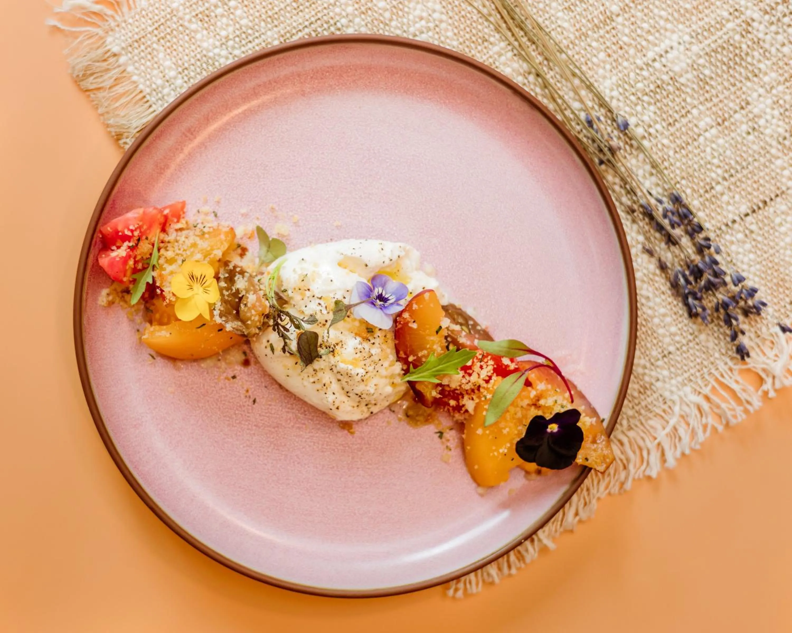 Restaurant/places to eat in InterContinental Montreal by IHG