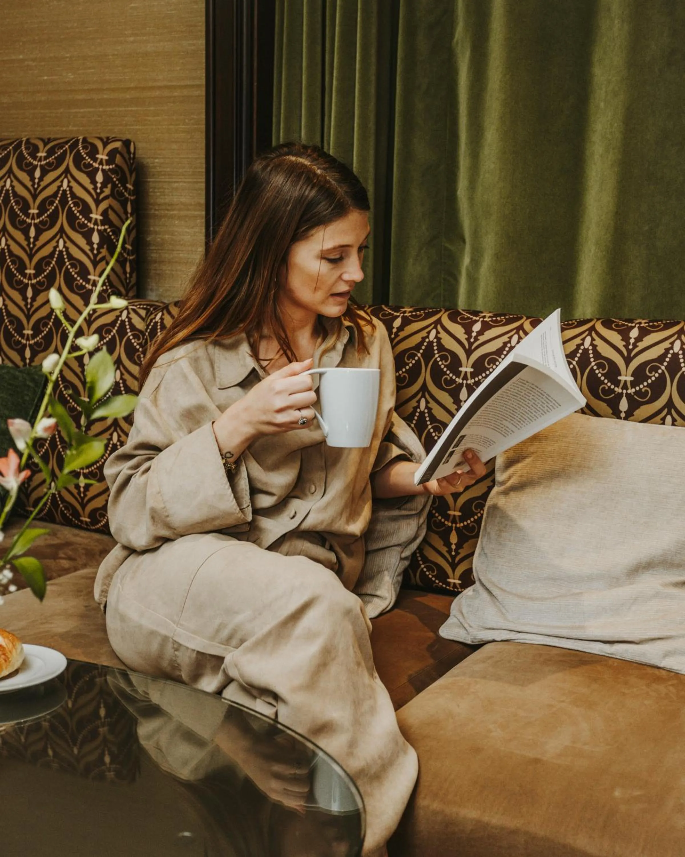 Coffee/tea facilities in InterContinental Montreal by IHG