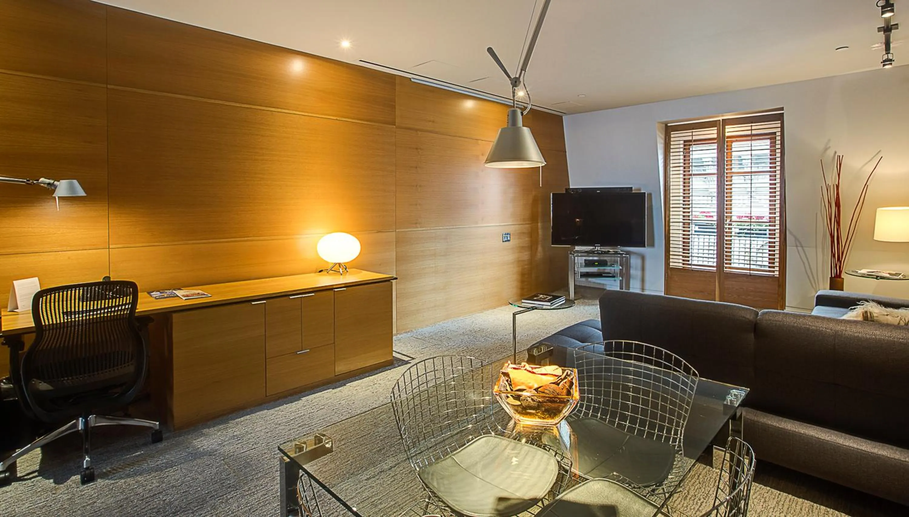 Seating area in Hotel Gault