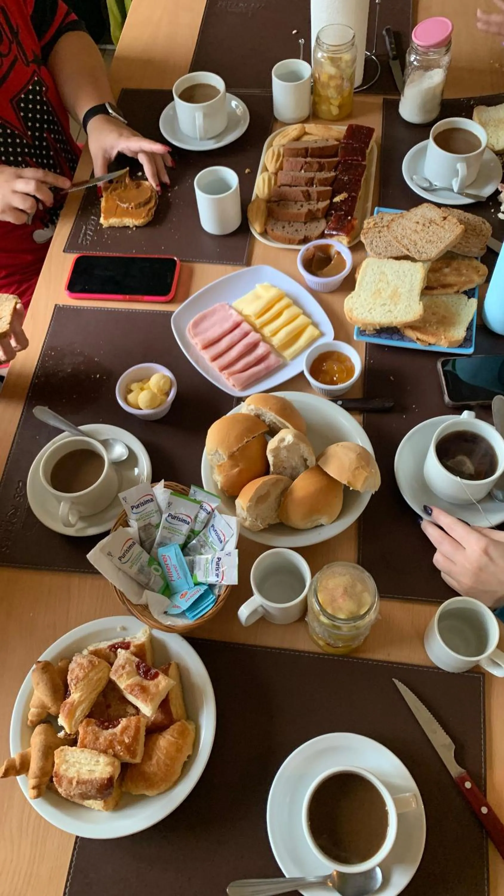 Los Robles Apart Hotel