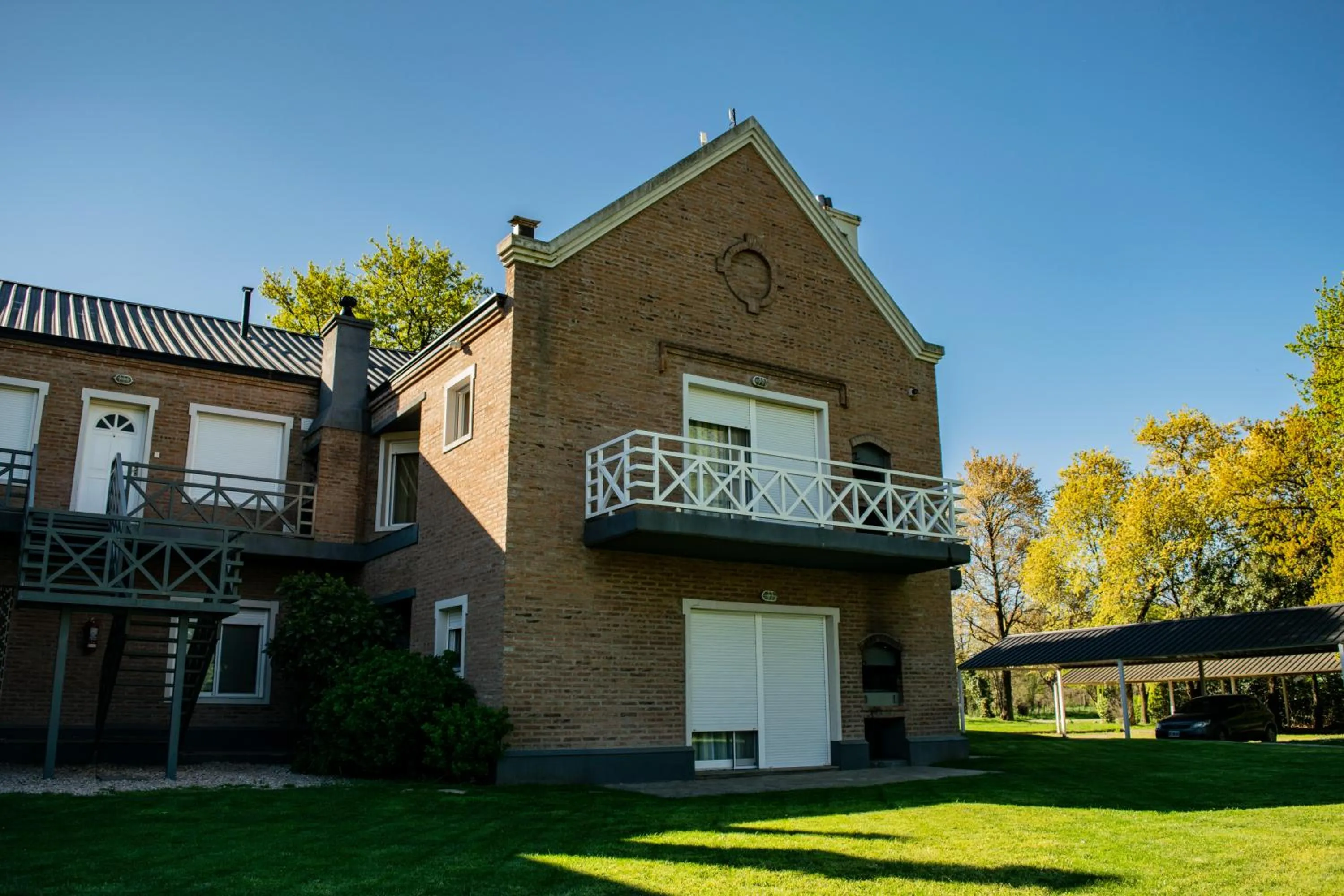 Property building in Los Robles Apart Hotel