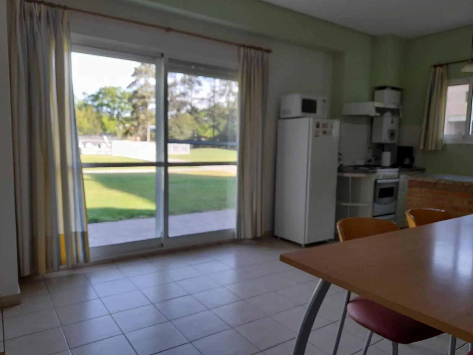 Los Robles Apart Hotel