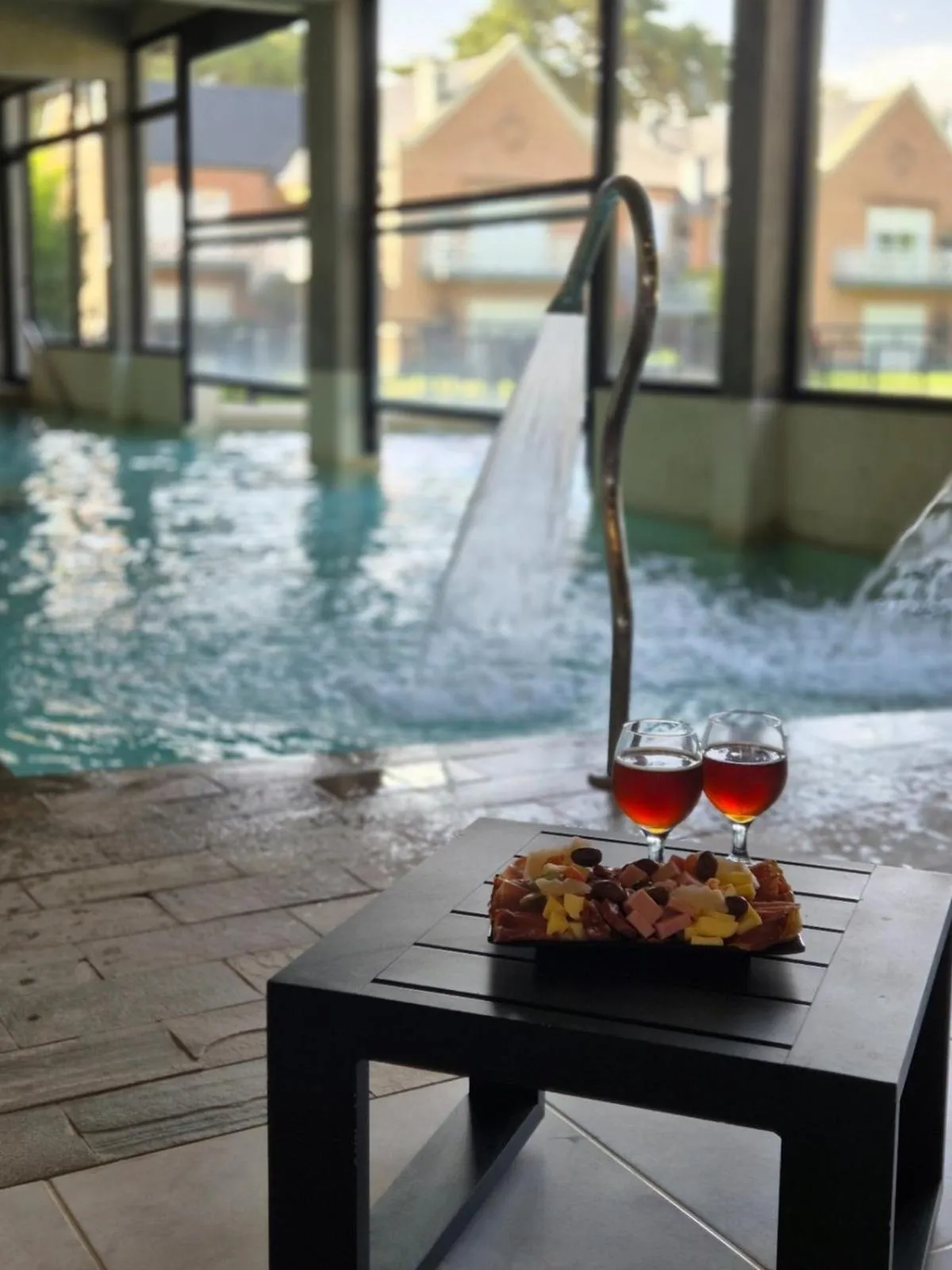 Los Robles Apart Hotel