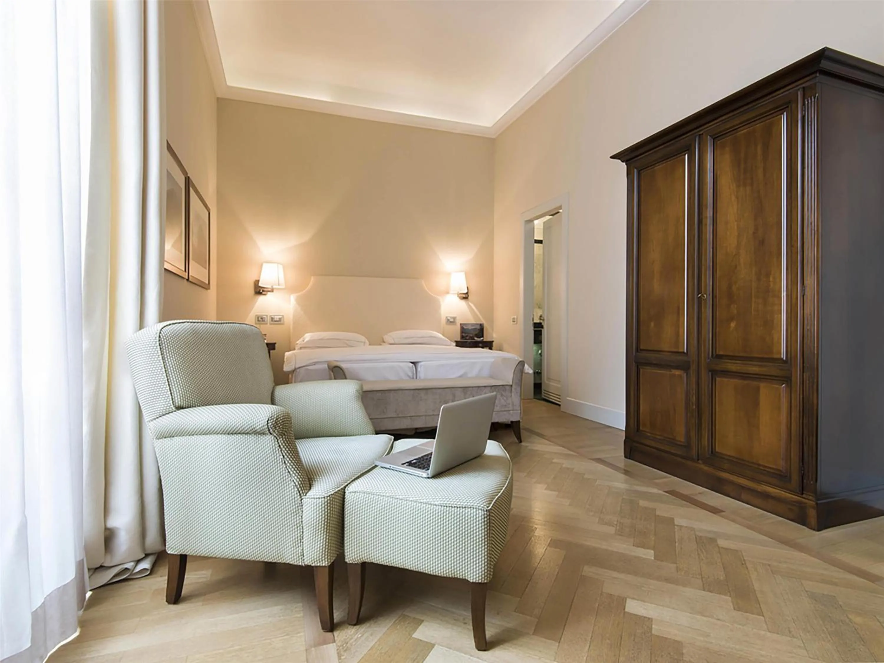 Bedroom in Grand Hotel della Posta, WorldHotels Distinctive