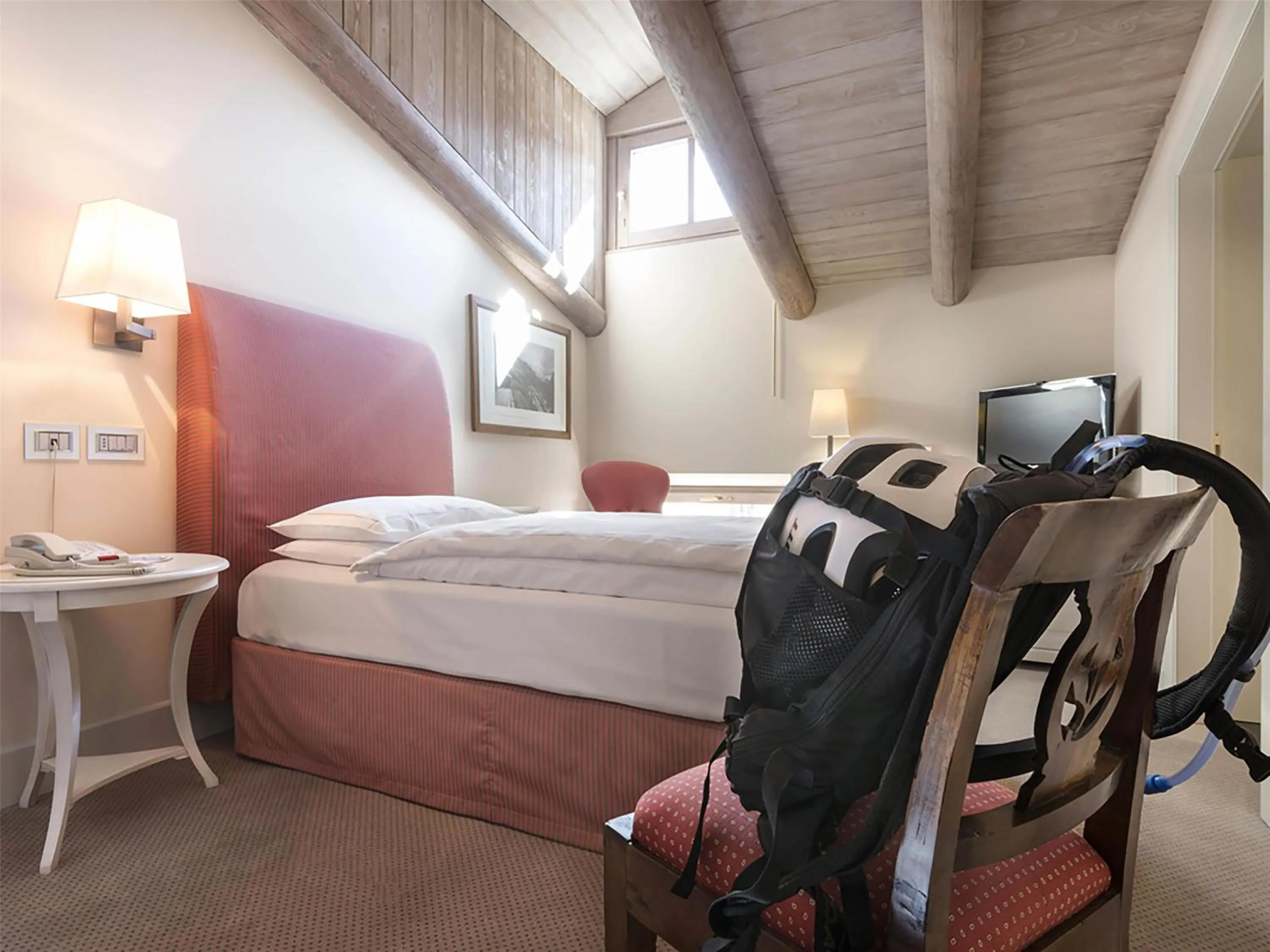 Bedroom, Bed in Grand Hotel della Posta, WorldHotels Distinctive