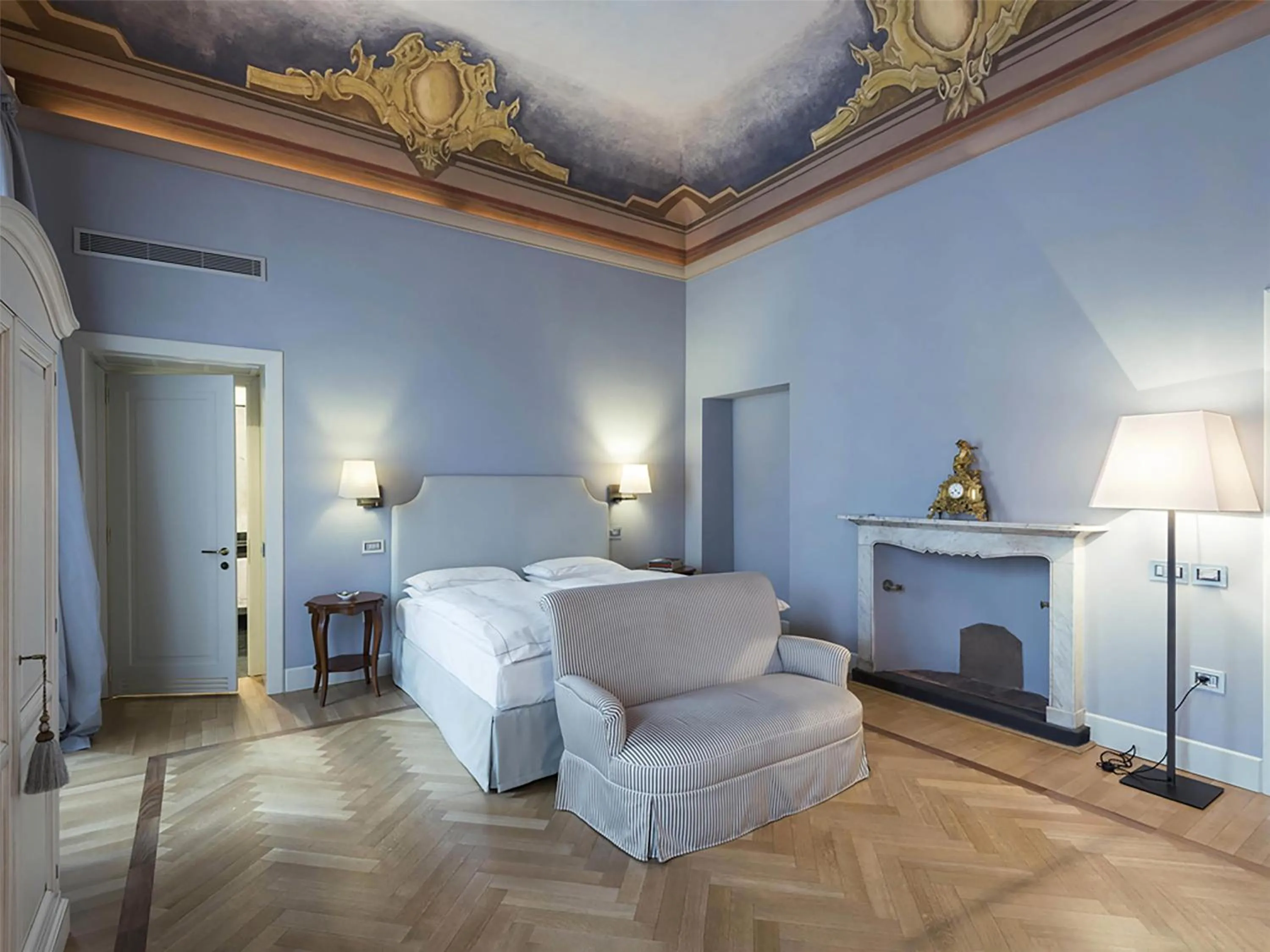 Bedroom in Grand Hotel della Posta, WorldHotels Distinctive