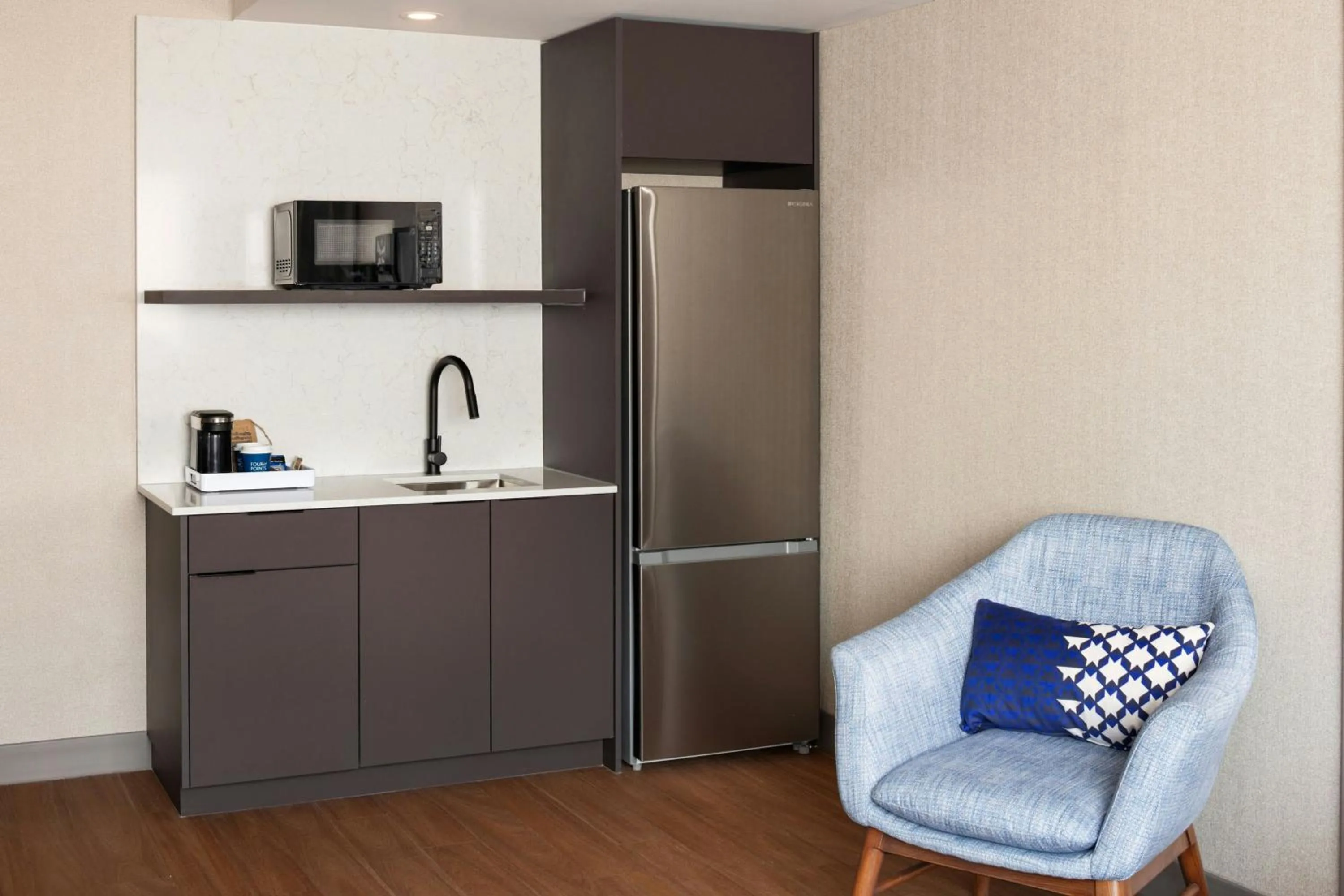 Kitchen or kitchenette in Four Points by Sheraton Halifax