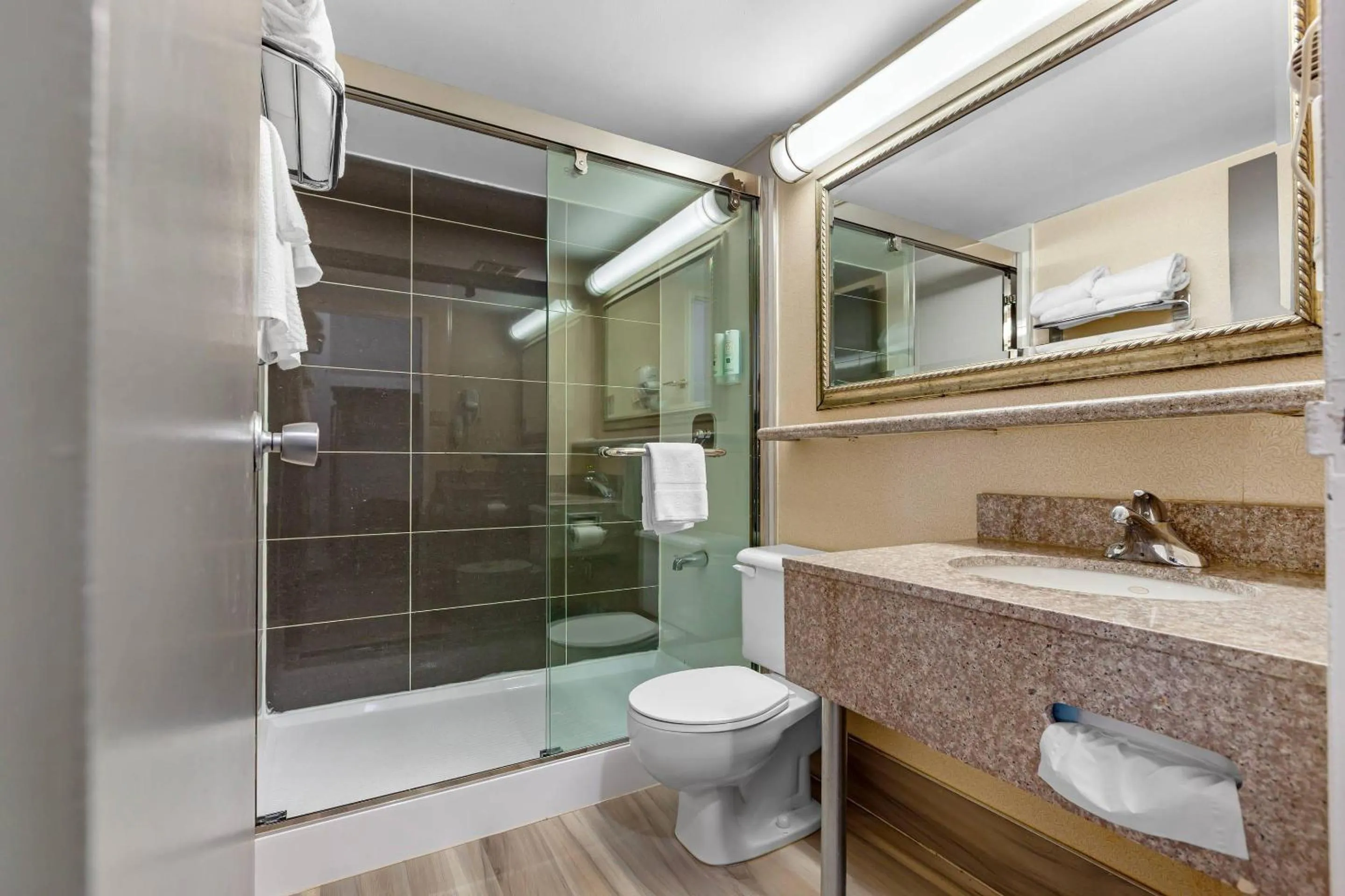 Bedroom in Quality Inn & Suites 5585 Ambler Drive Mississauga Ontario