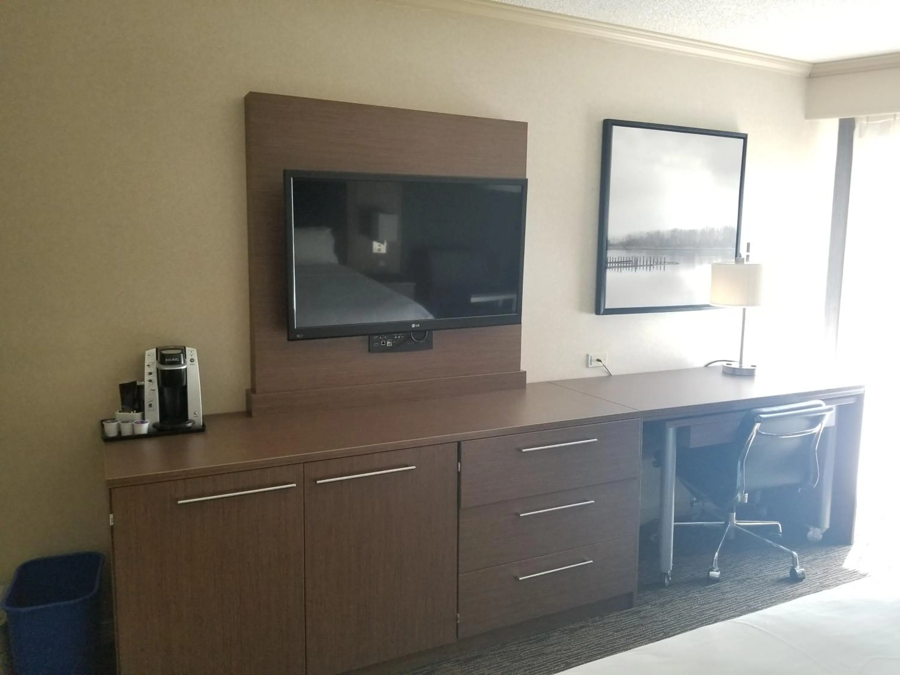 TV and multimedia in Holiday Inn Express Edmonton Downtown by IHG