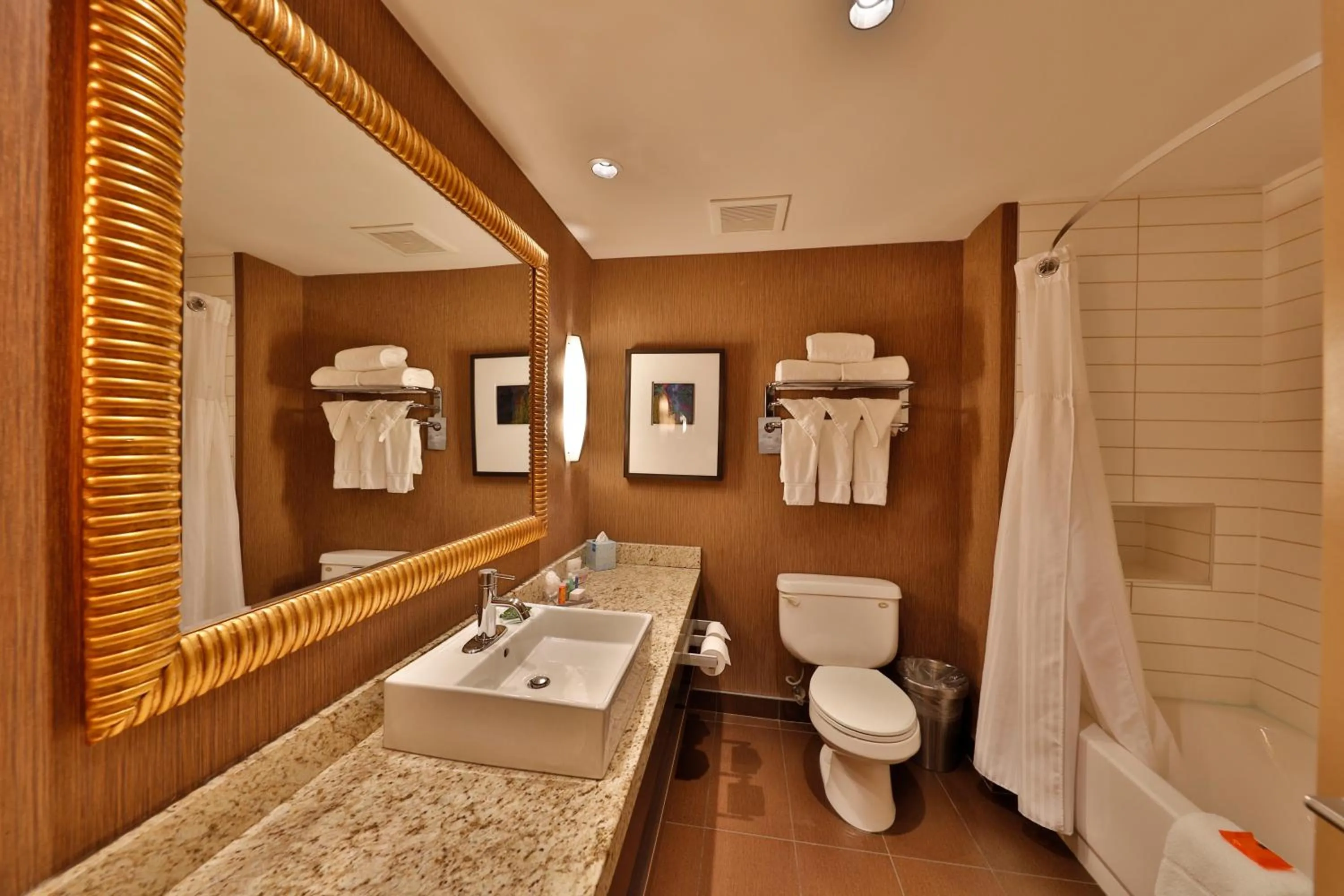 Edmonton Hotel & Convention Center Edmonton