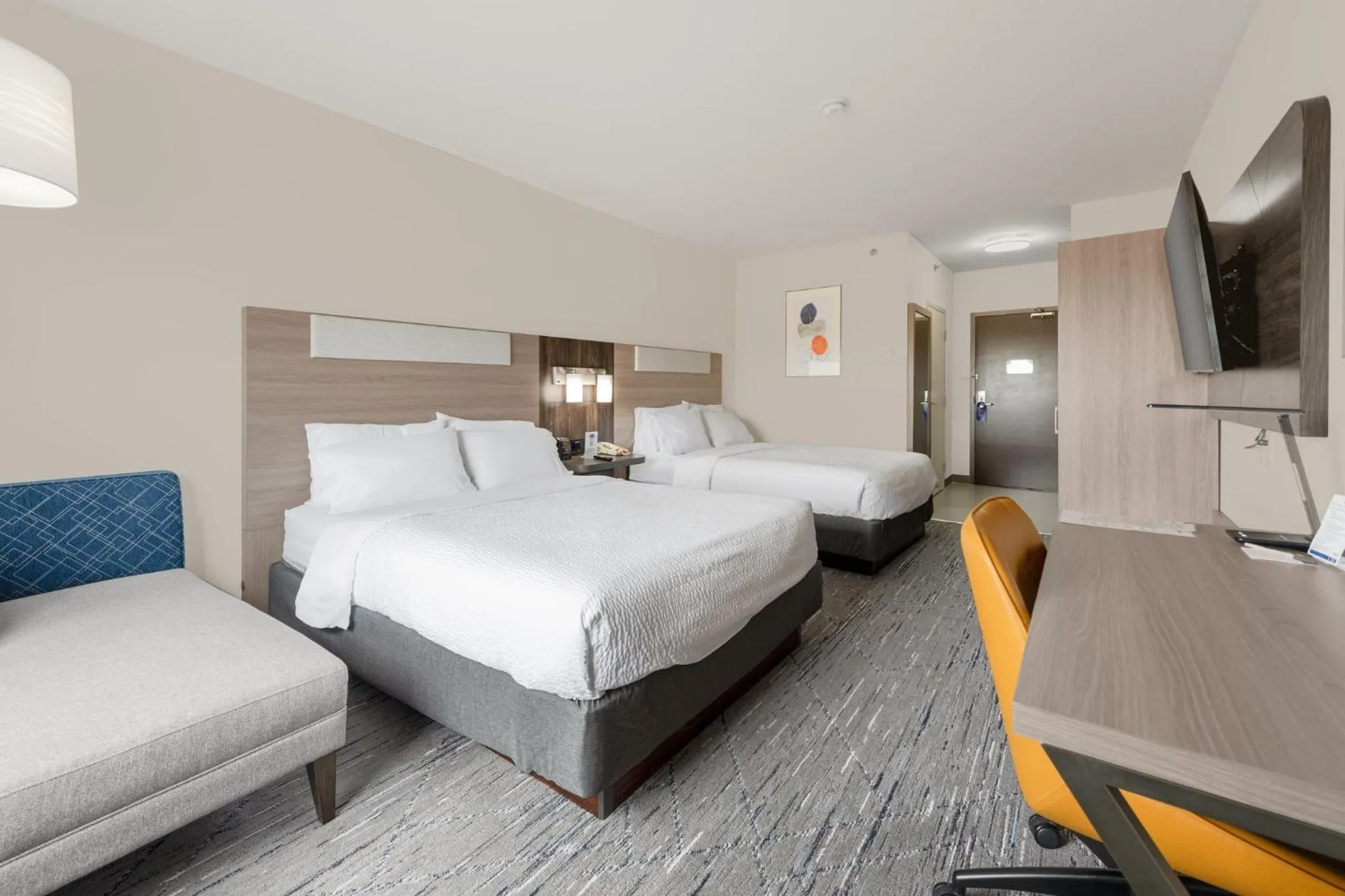 Photo of the whole room, Bed in Holiday Inn Express Hotel & Suites-Edmonton South by IHG
