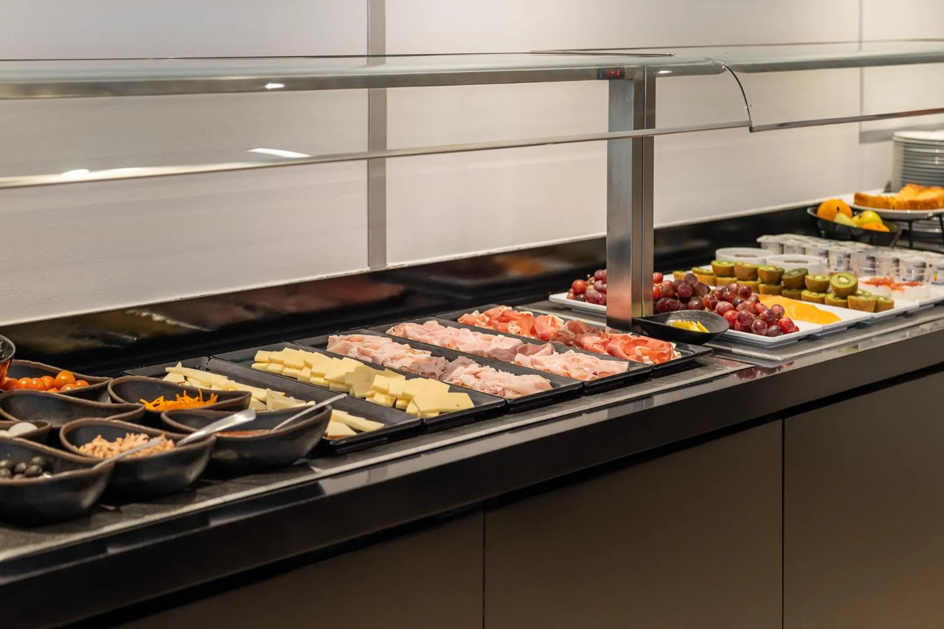 Breakfast in Naitly Barcelona Poblenou