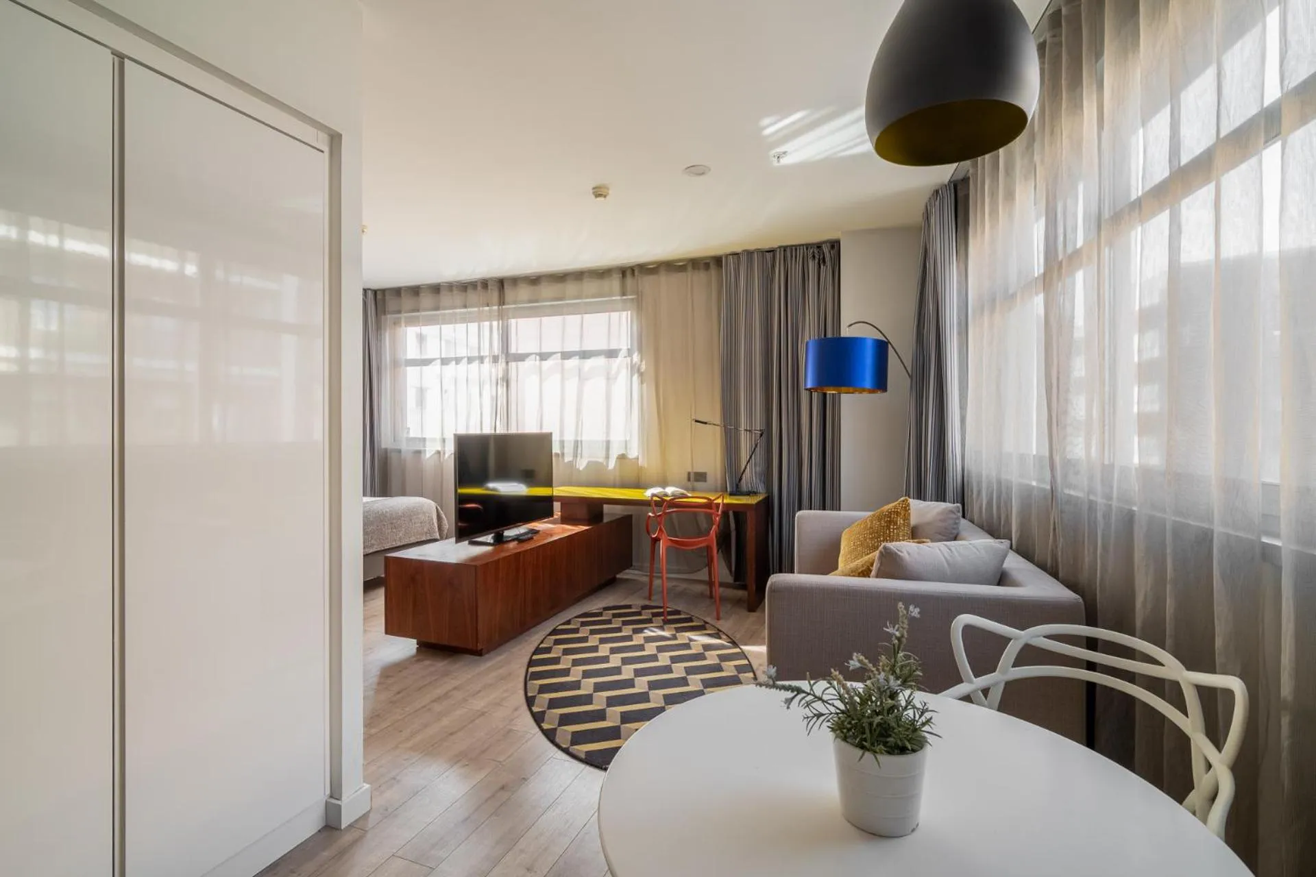 Seating area in Naitly Barcelona Poblenou