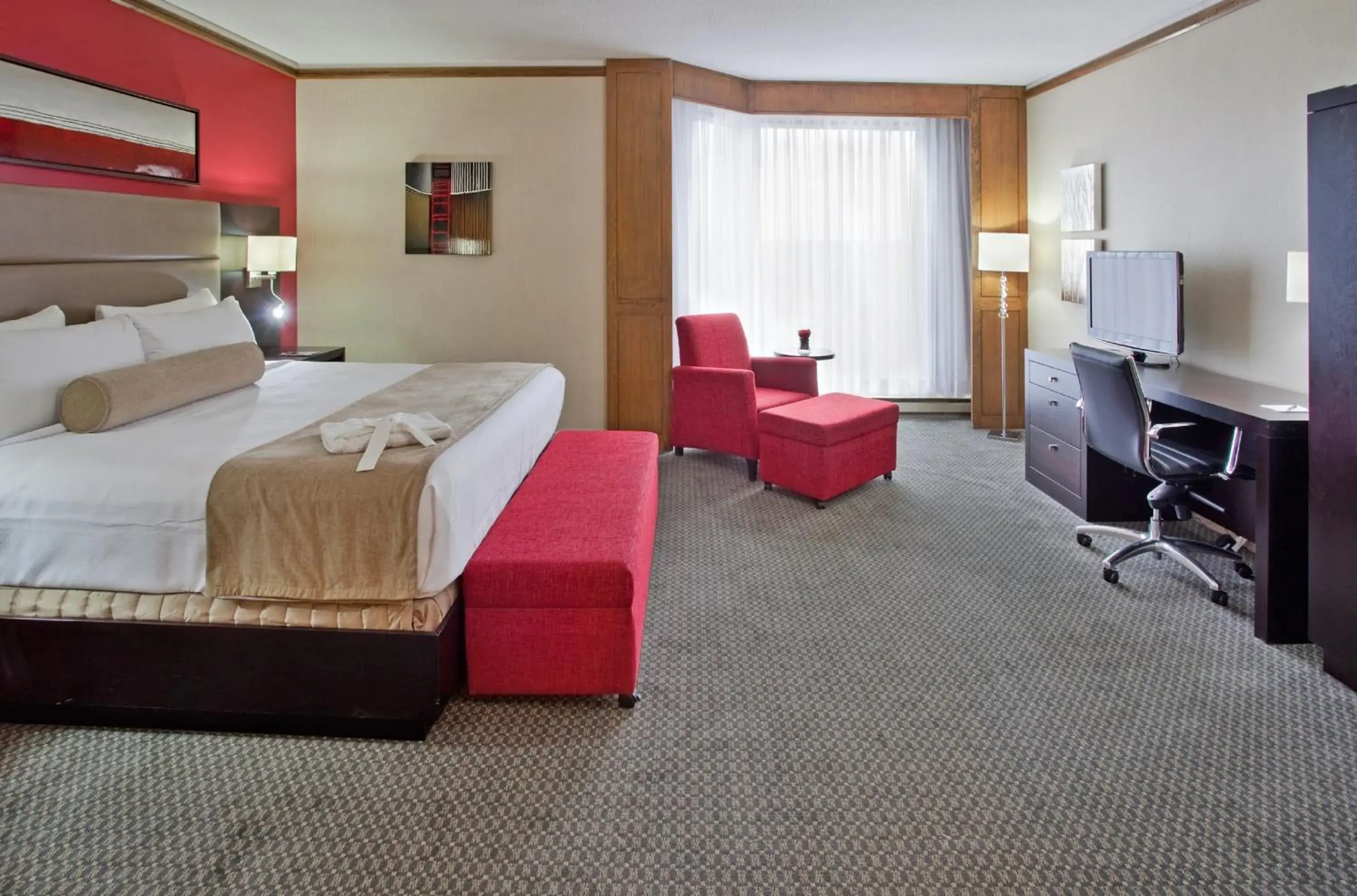 Suite - Non-Smoking in Hotel Chateauneuf Gatineau-Ottawa Suite - Non-Smoking in Hotel Chateauneuf Gatineau-Ottawa