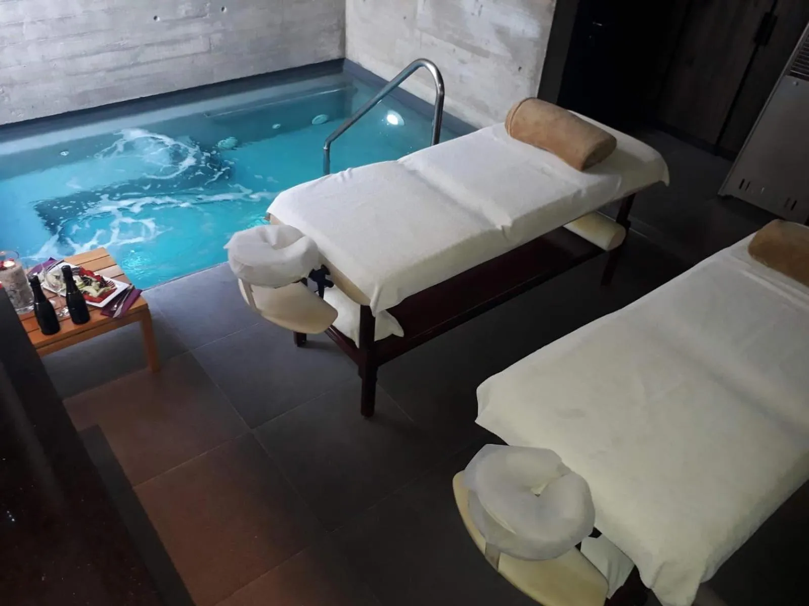 Hot Tub in Keo Hotel - Ovalle Casino Resort