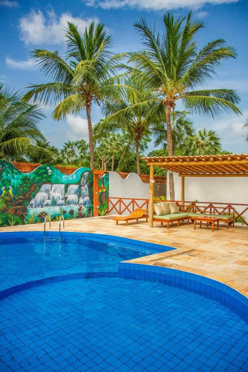 Swimming pool in Pousada e Restaurante Paraíso Natural