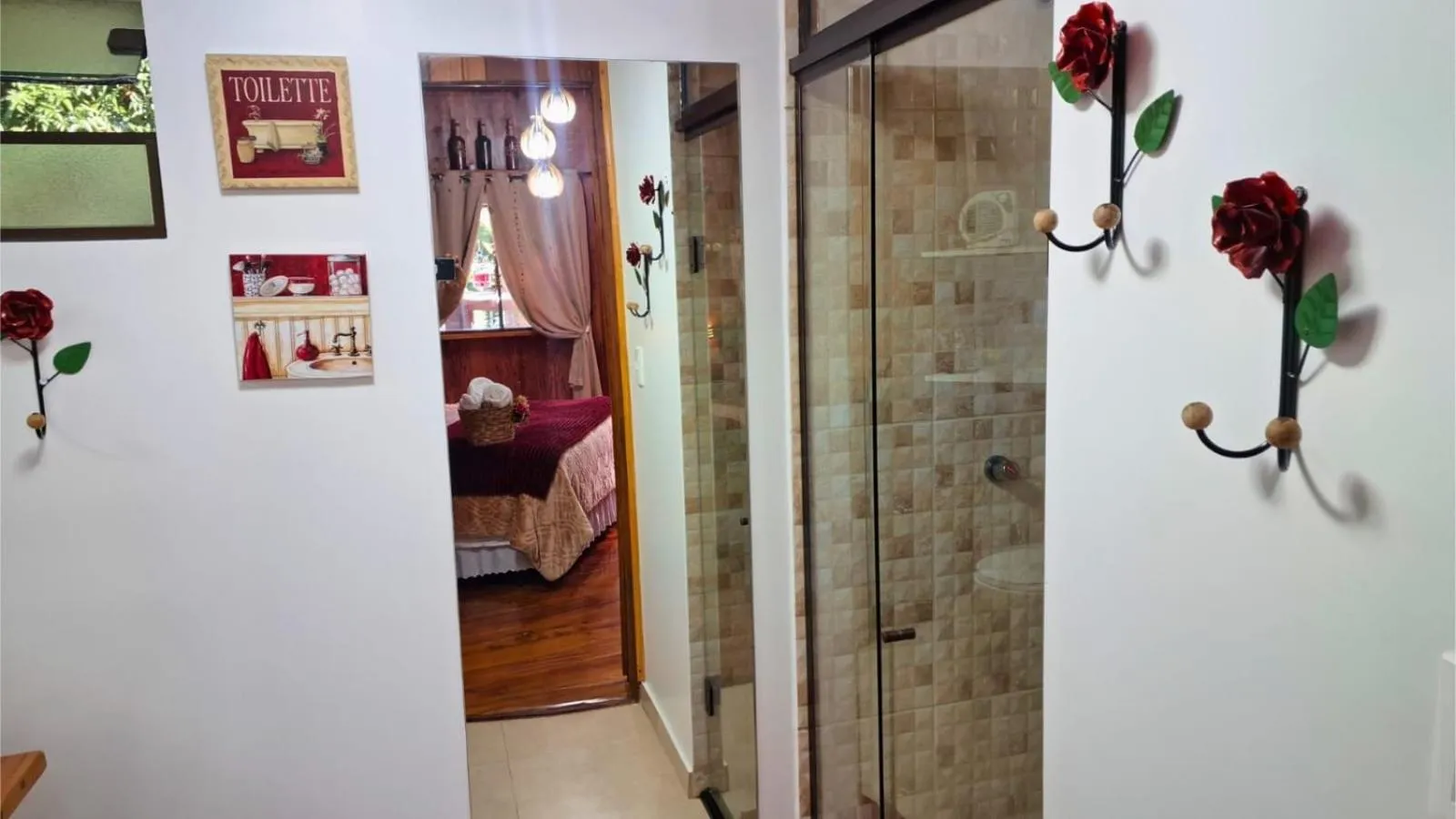 Bathroom in Chalé Temático em Pipa de Vinho - Parada da Pipa Chalés