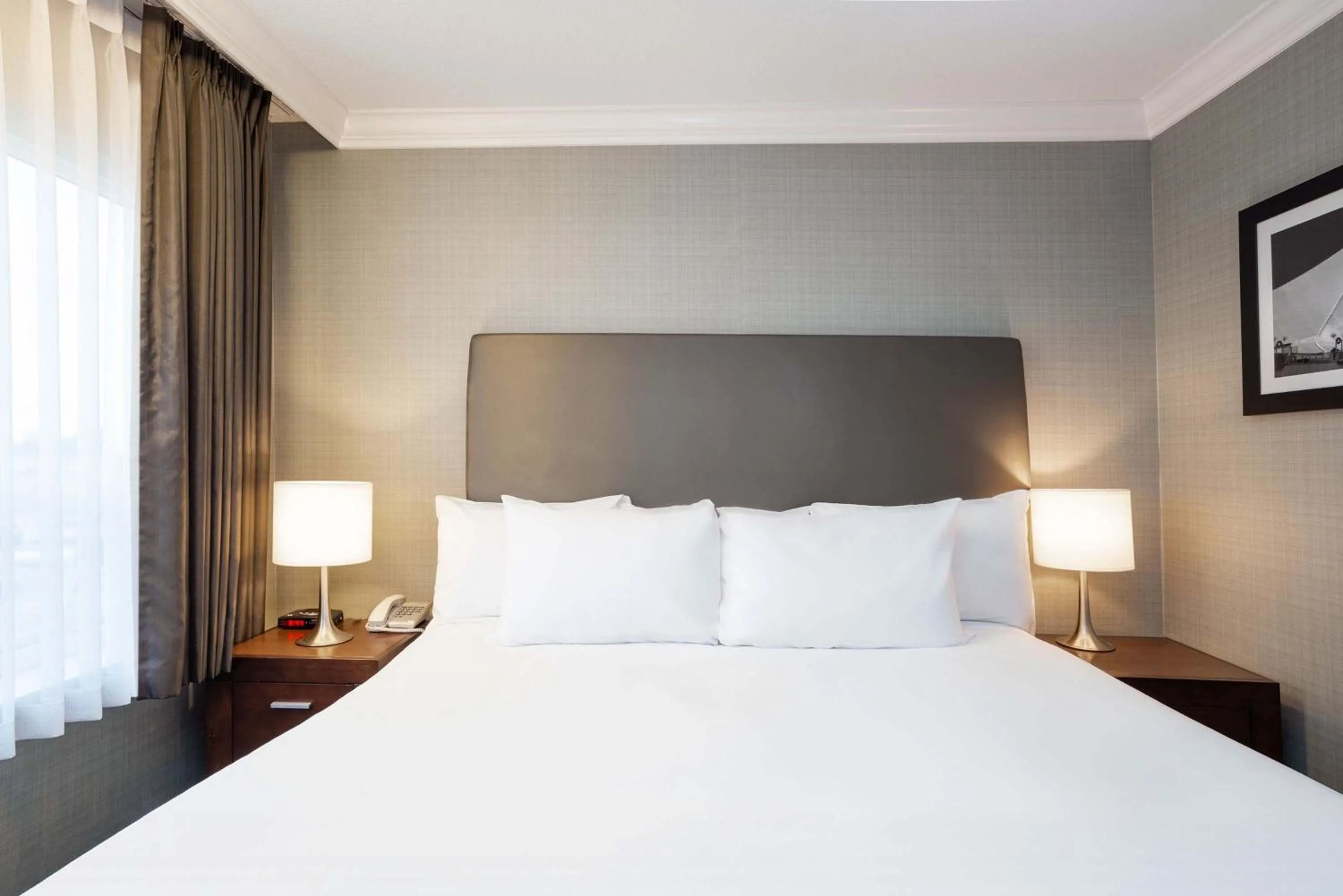 Photo of the whole room, Bed in Sandman Hotel Vancouver Airport