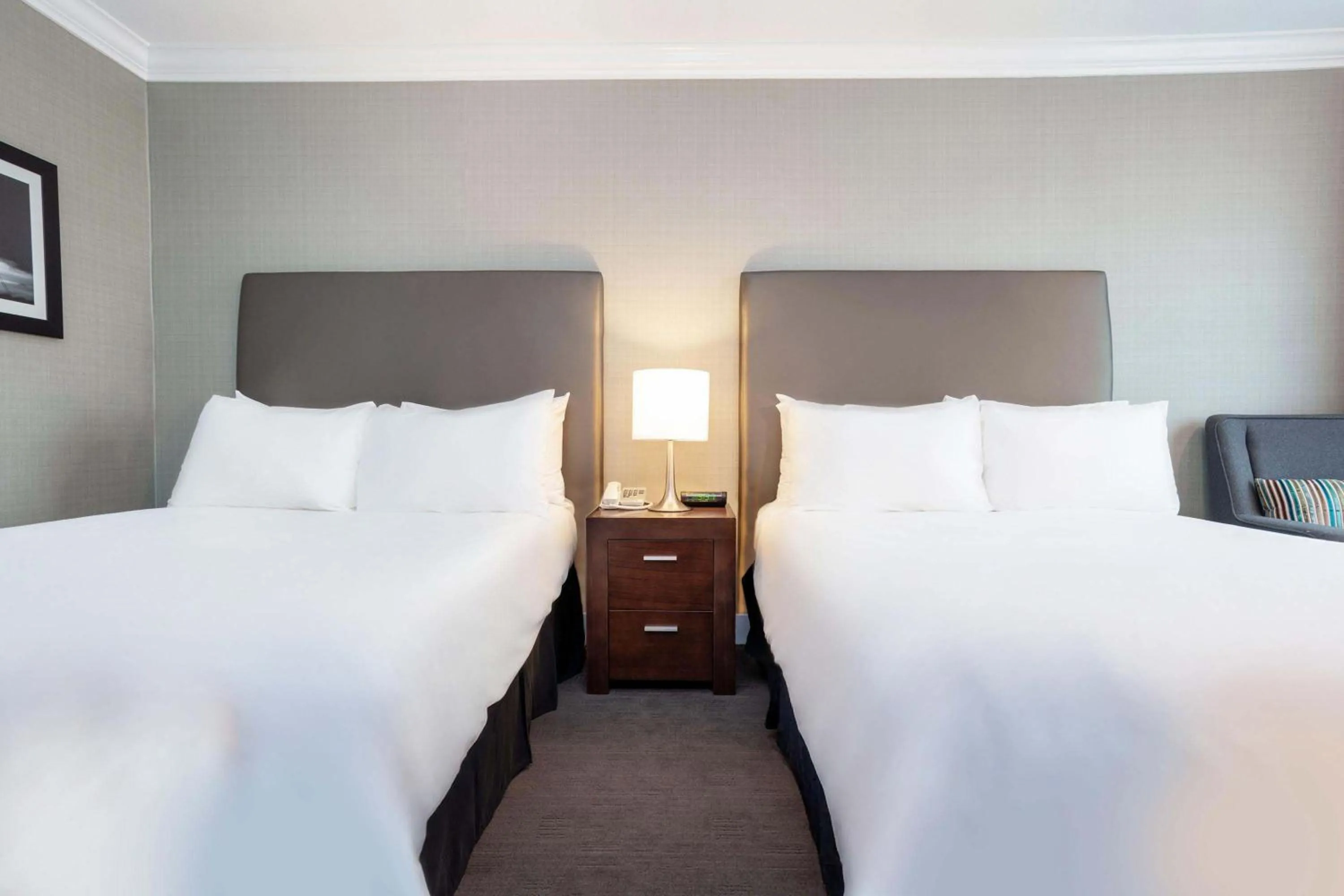 Photo of the whole room, Bed in Sandman Hotel Vancouver Airport