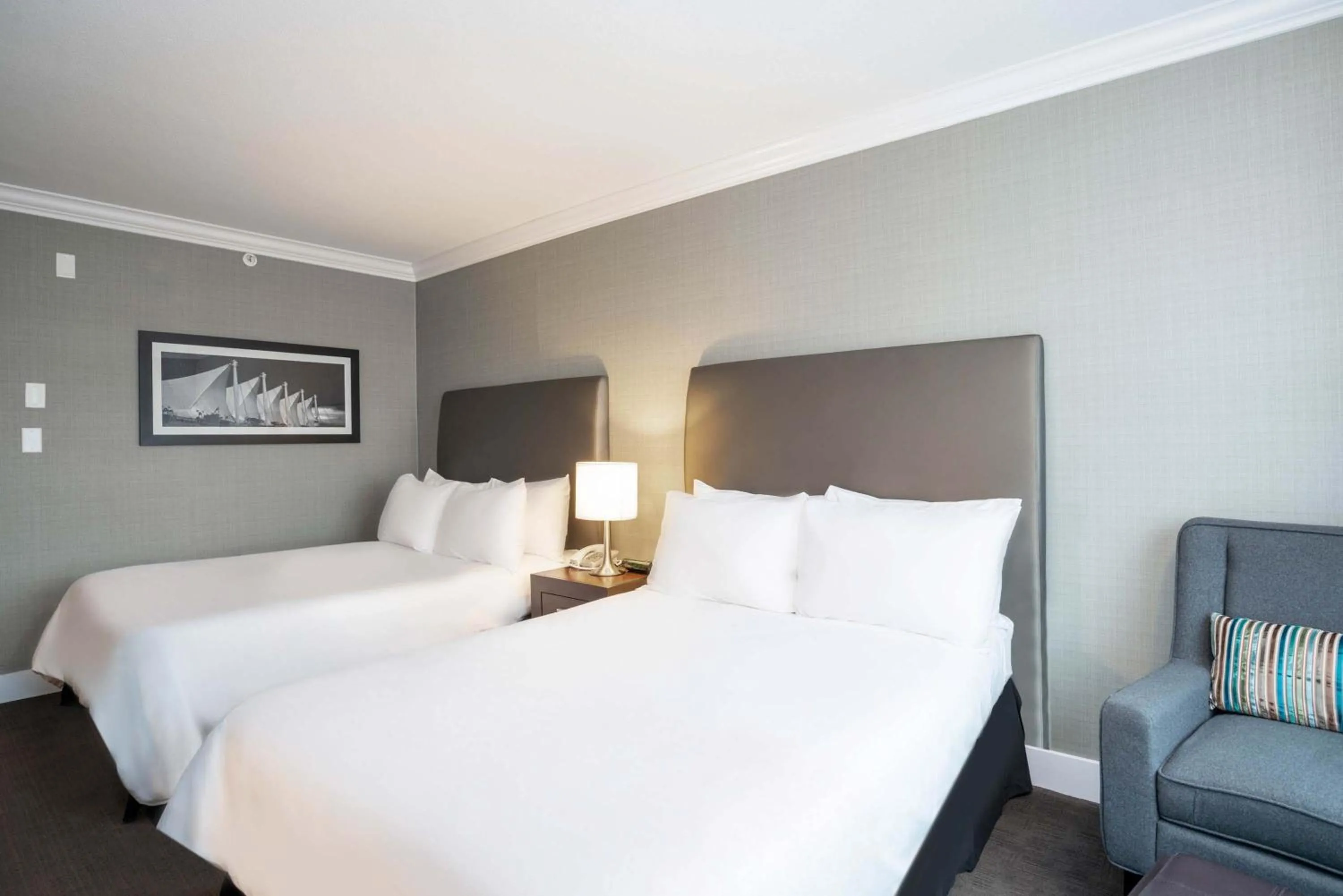 Photo of the whole room, Bed in Sandman Hotel Vancouver Airport