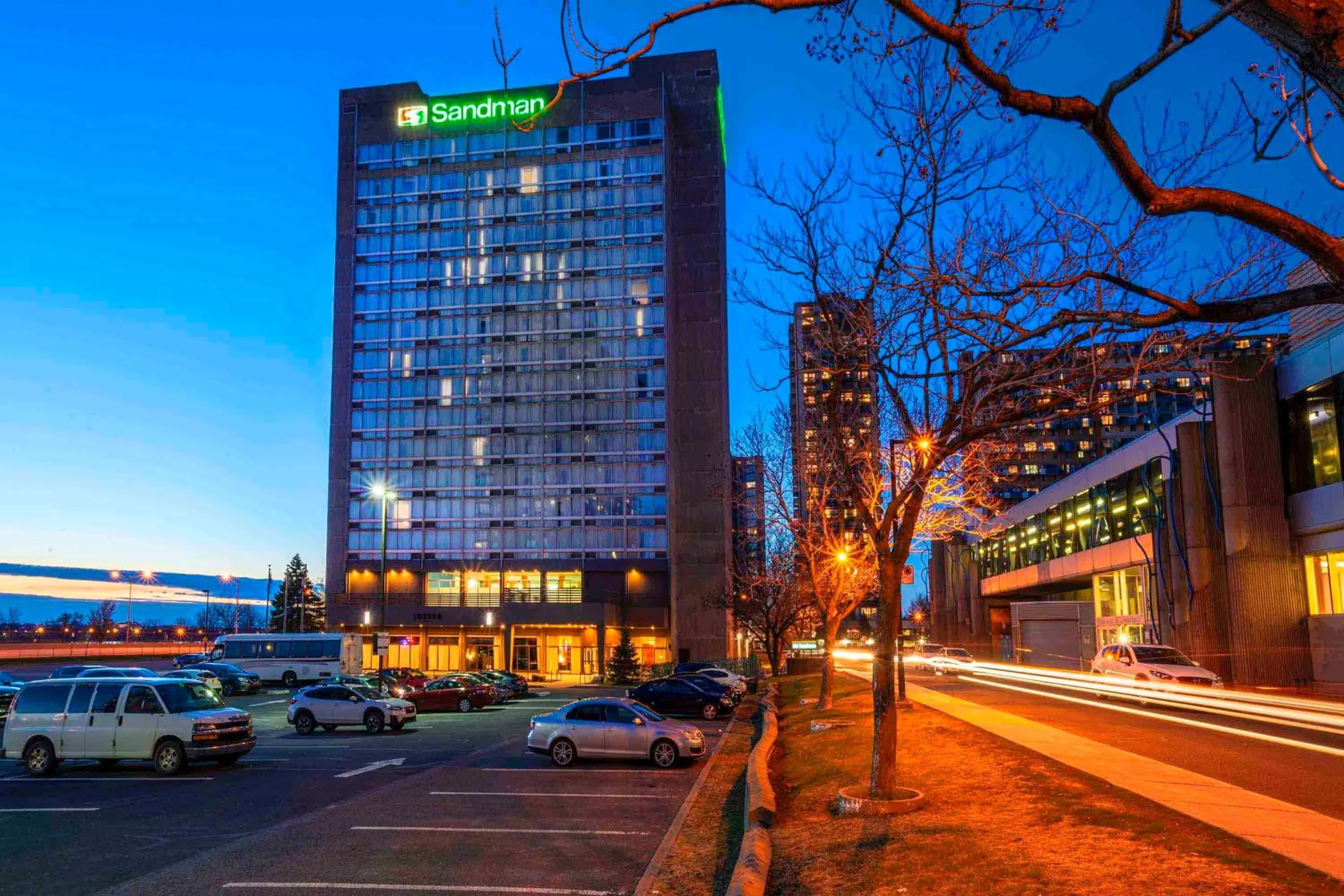 Property building in Sandman Hotel Montreal - Longueuil