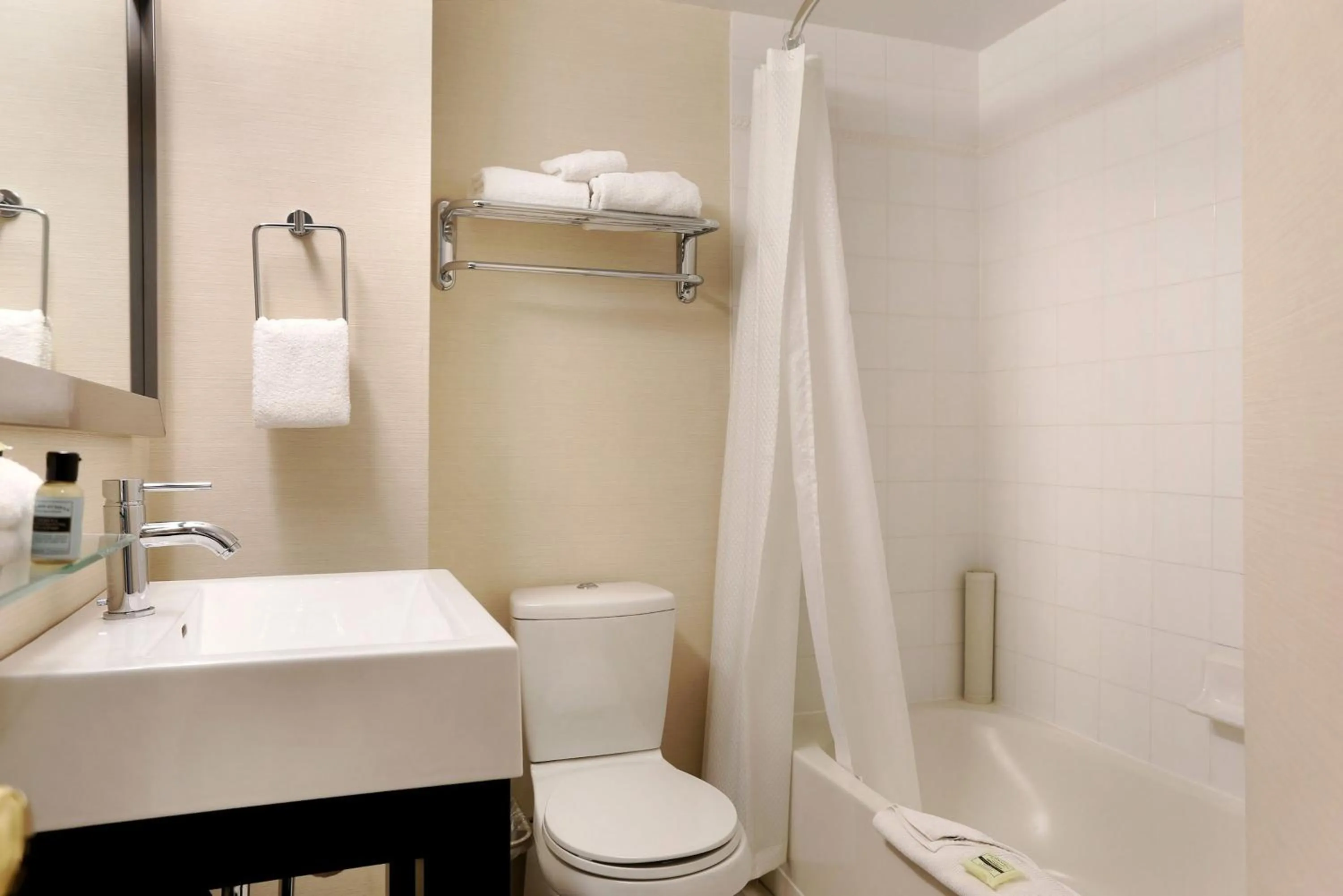 Bathroom in Sandman Hotel Vancouver Downtown